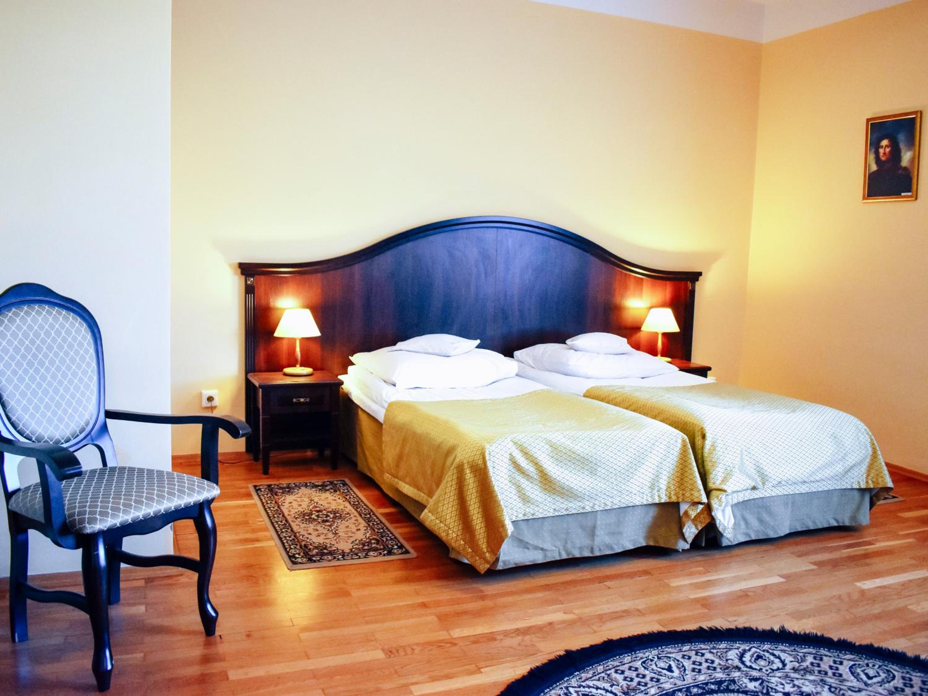 Large Double Room photo 1