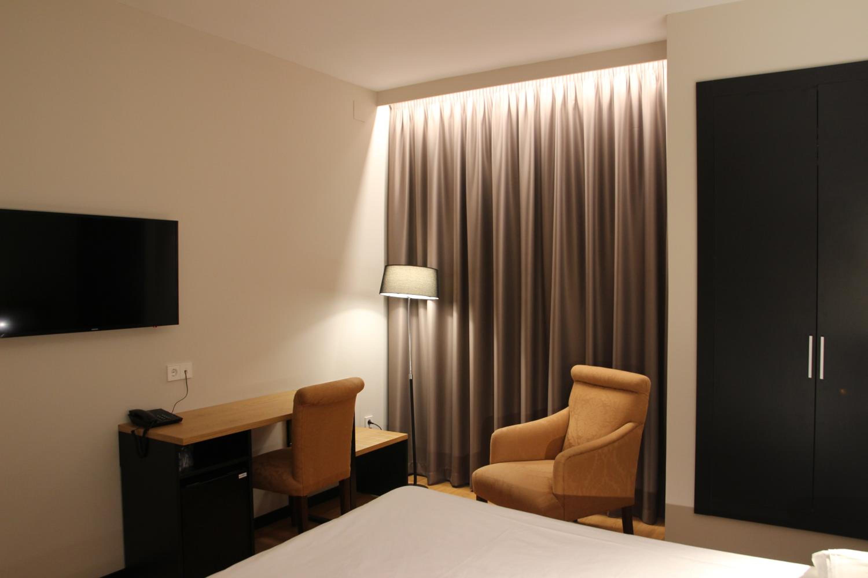 Double Executive Room - Photo 6