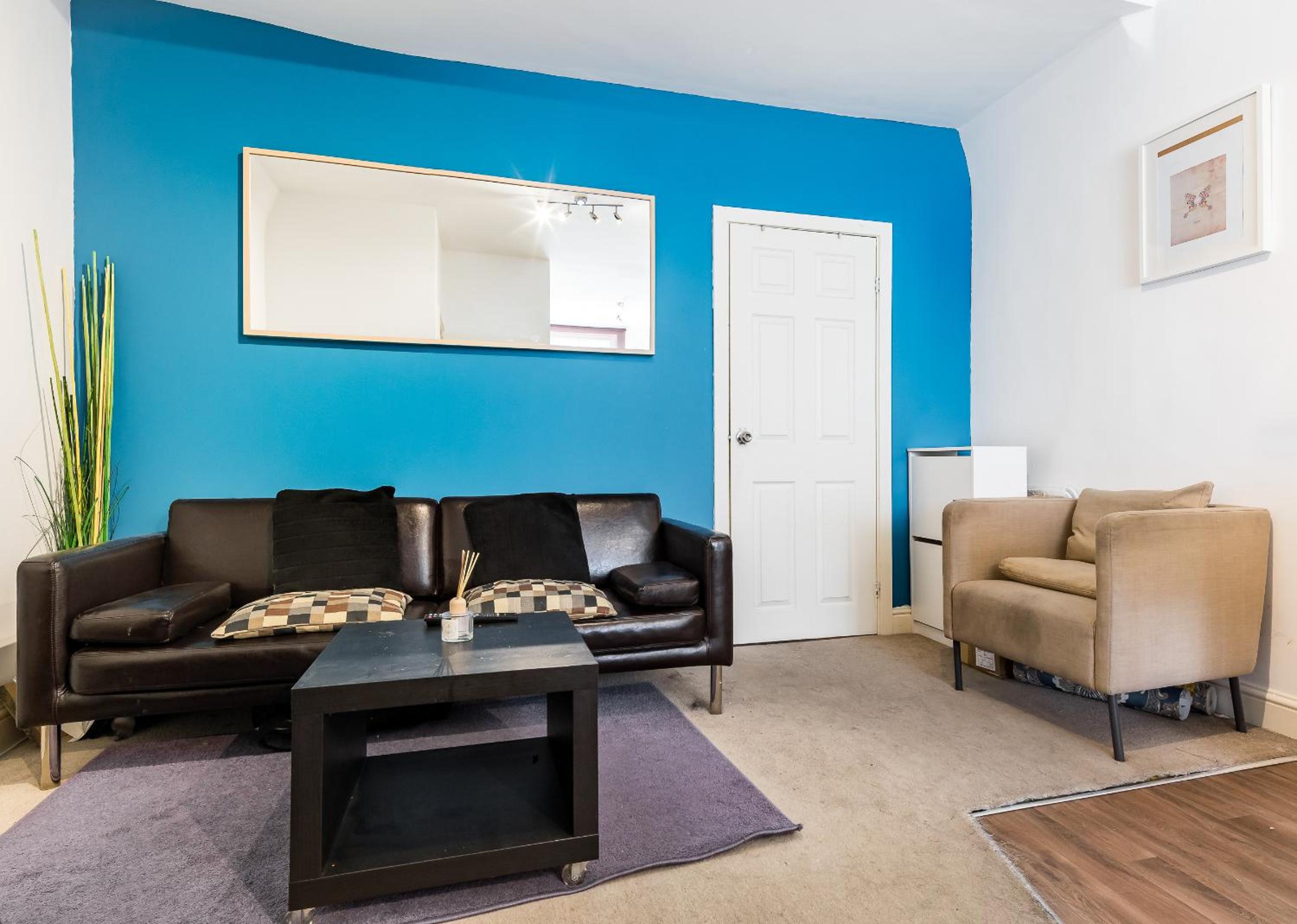 Budget Double Room photo 3