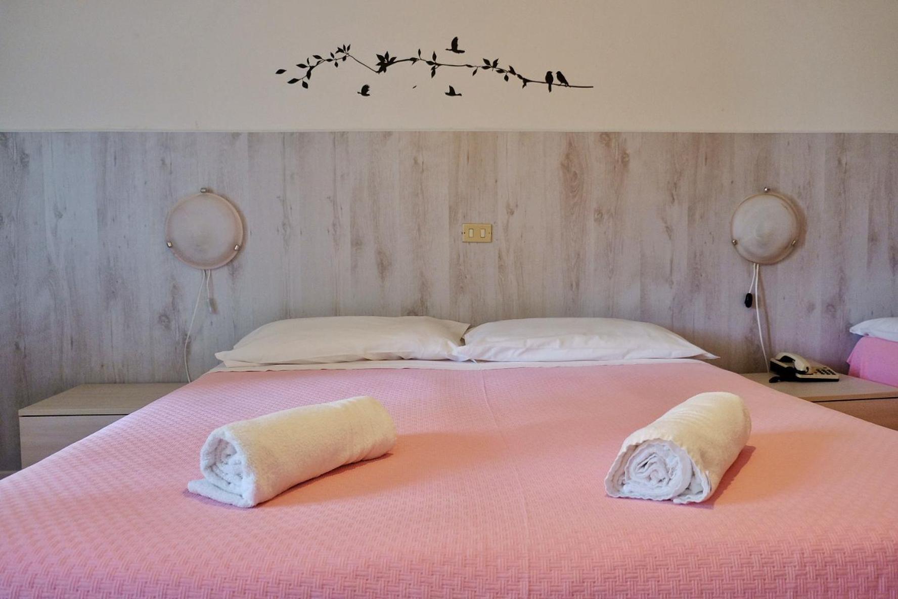 Triple Room - Photo 1