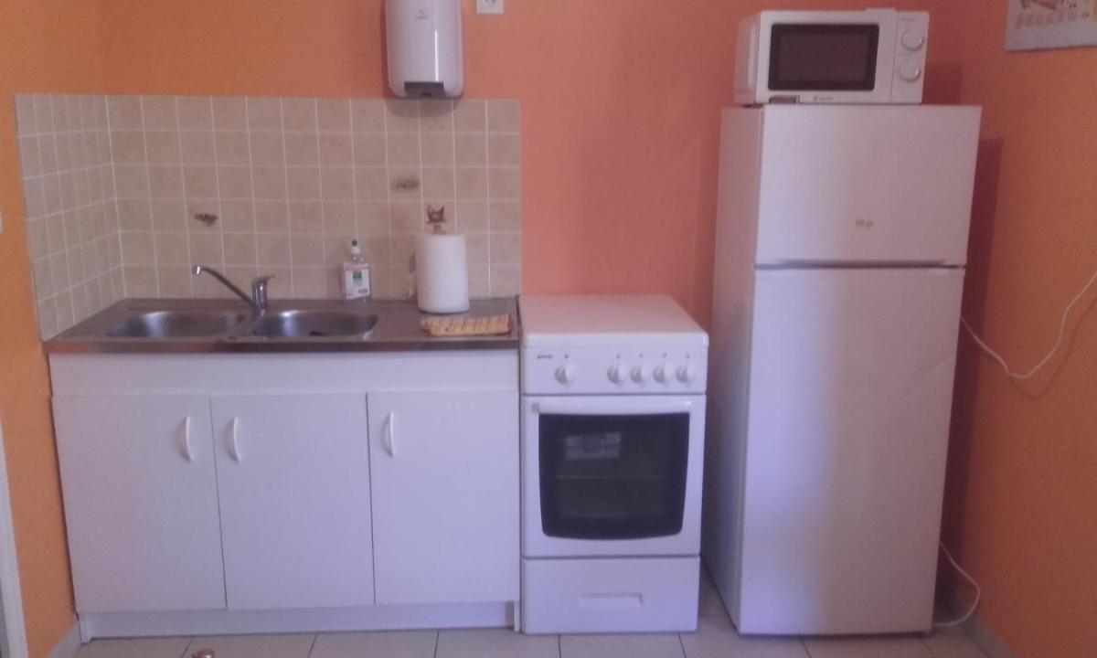 Double Room with Private External Bathroom - Photo 1