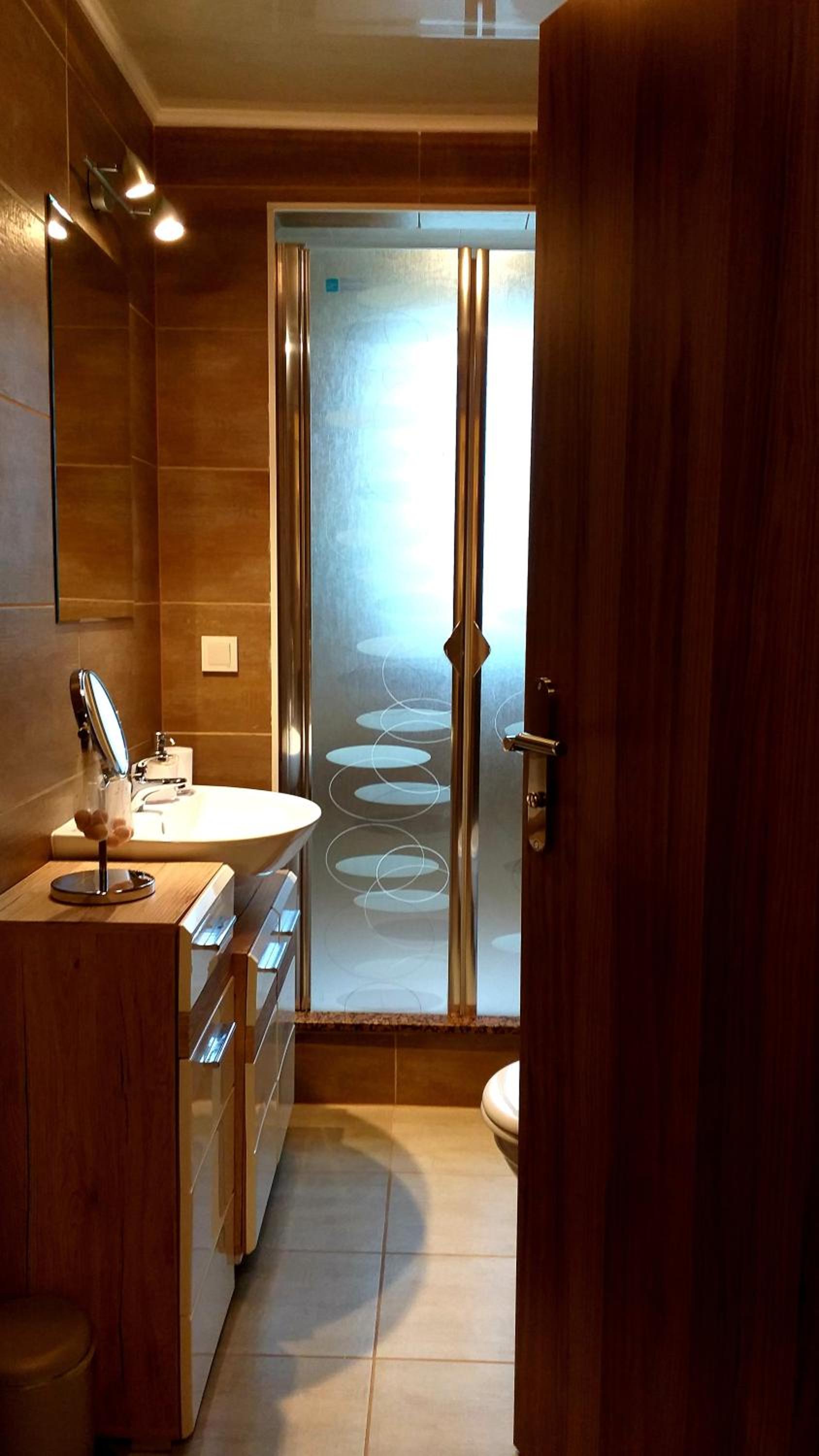 Double Room - Photo 18