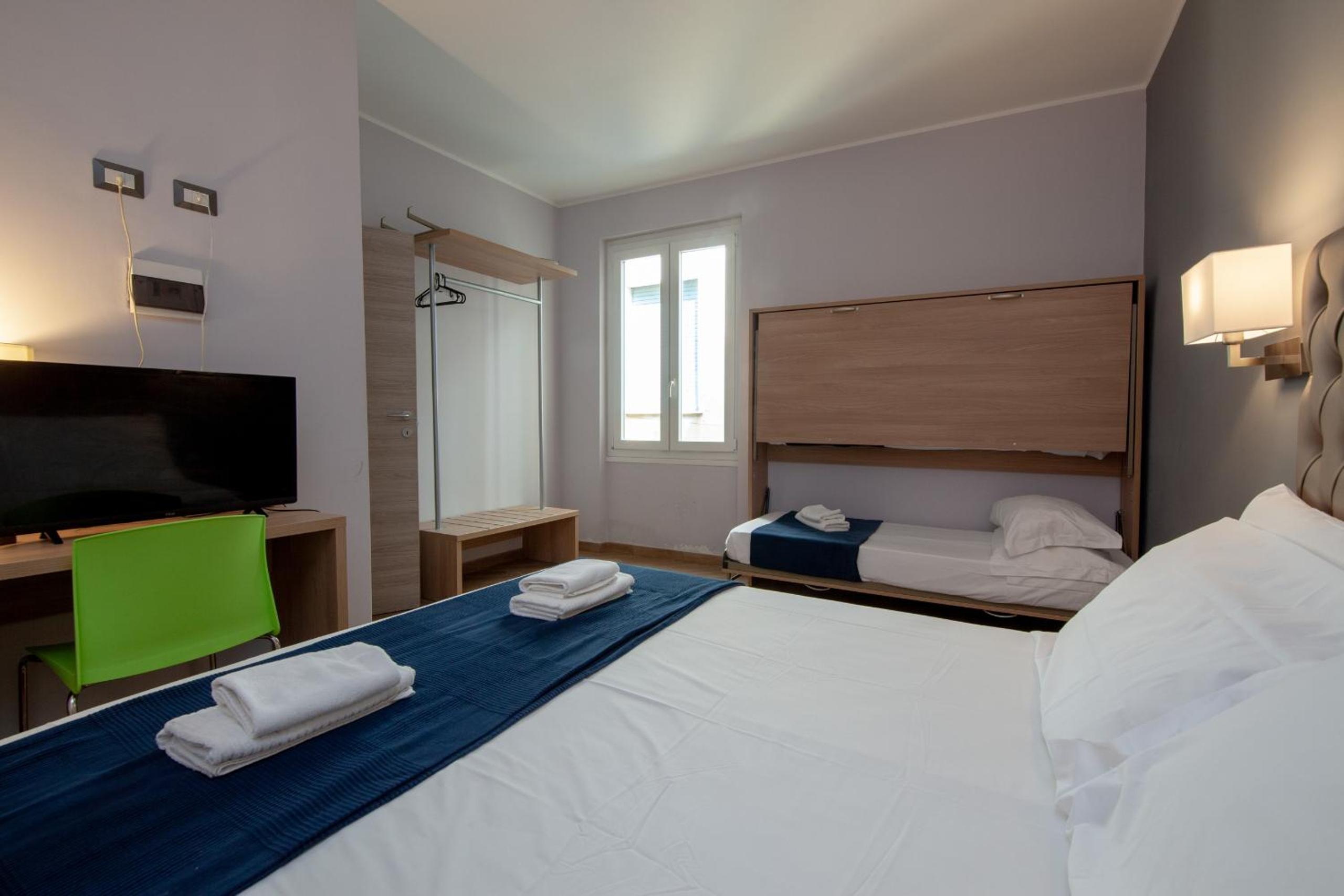 Triple Room - Photo 15