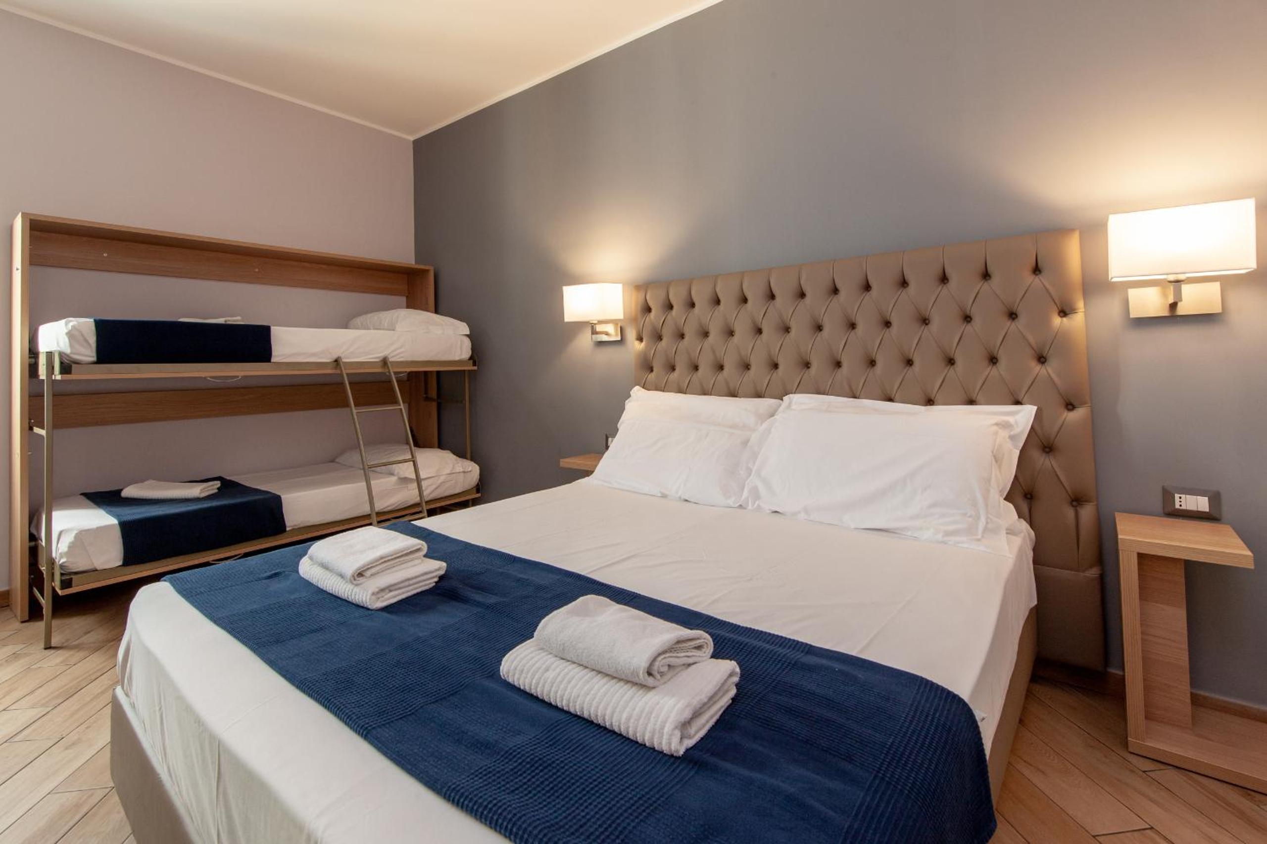 Triple Room - Photo 2