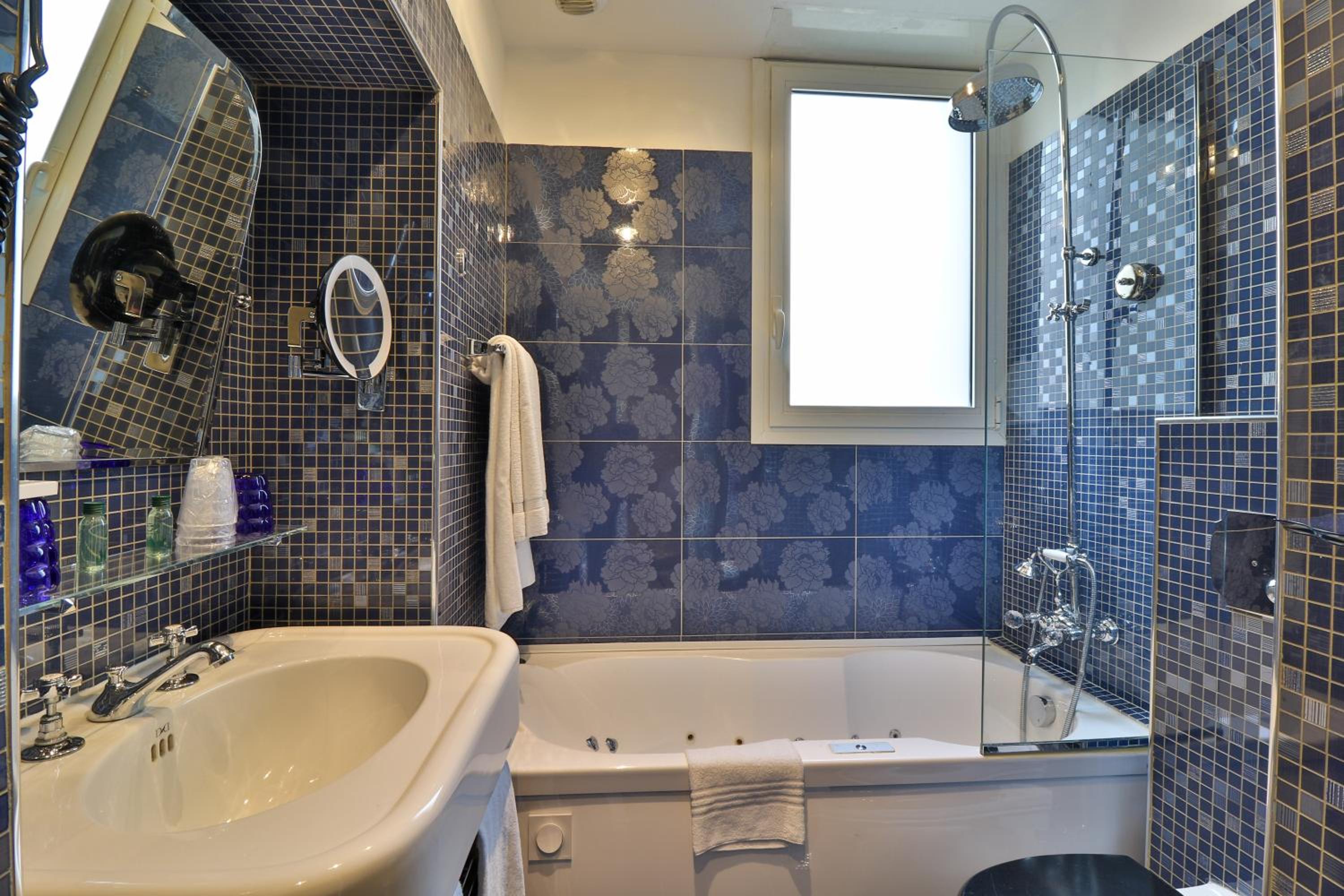 Superior Double Room - Photo 8