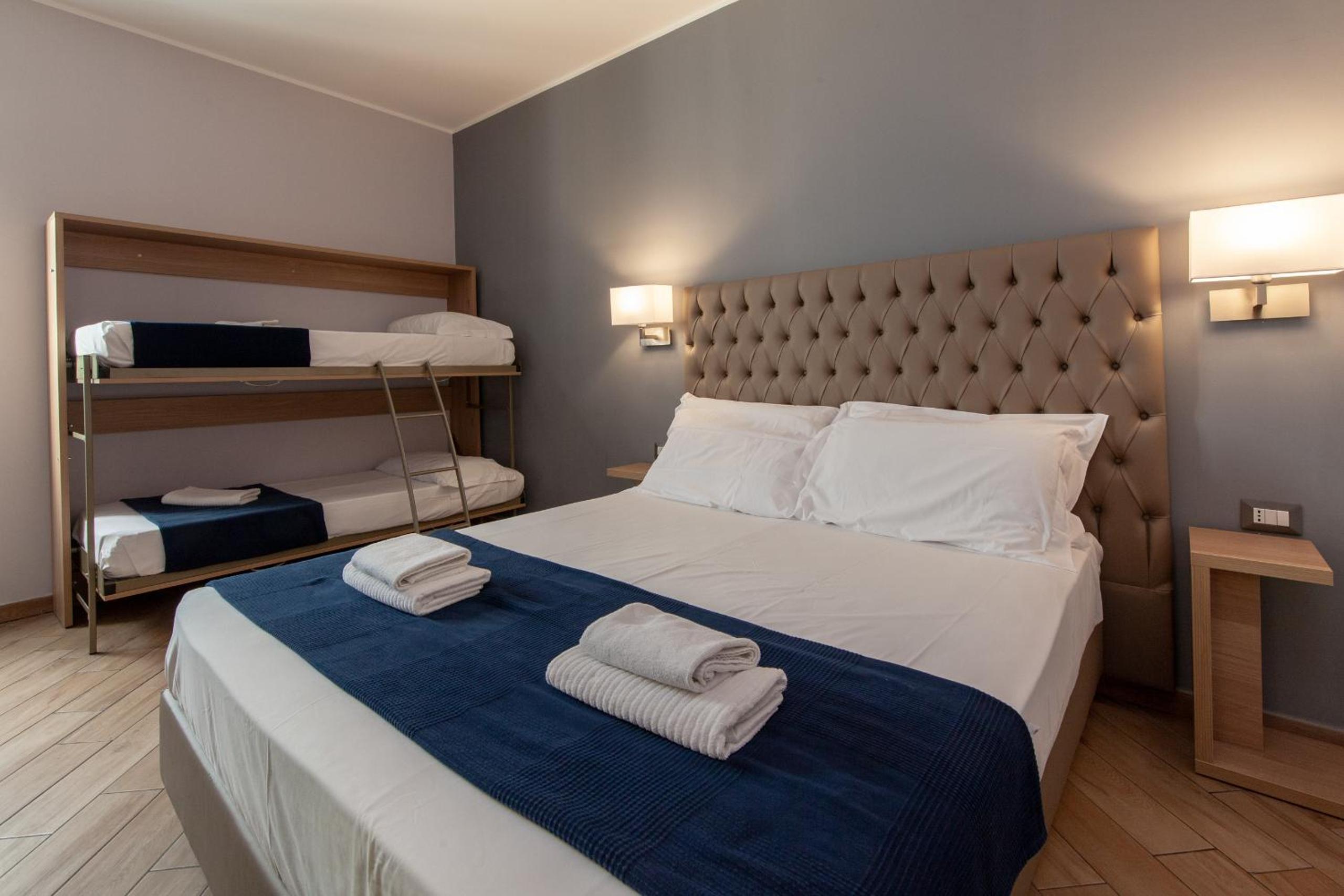 Triple Room - Photo 5
