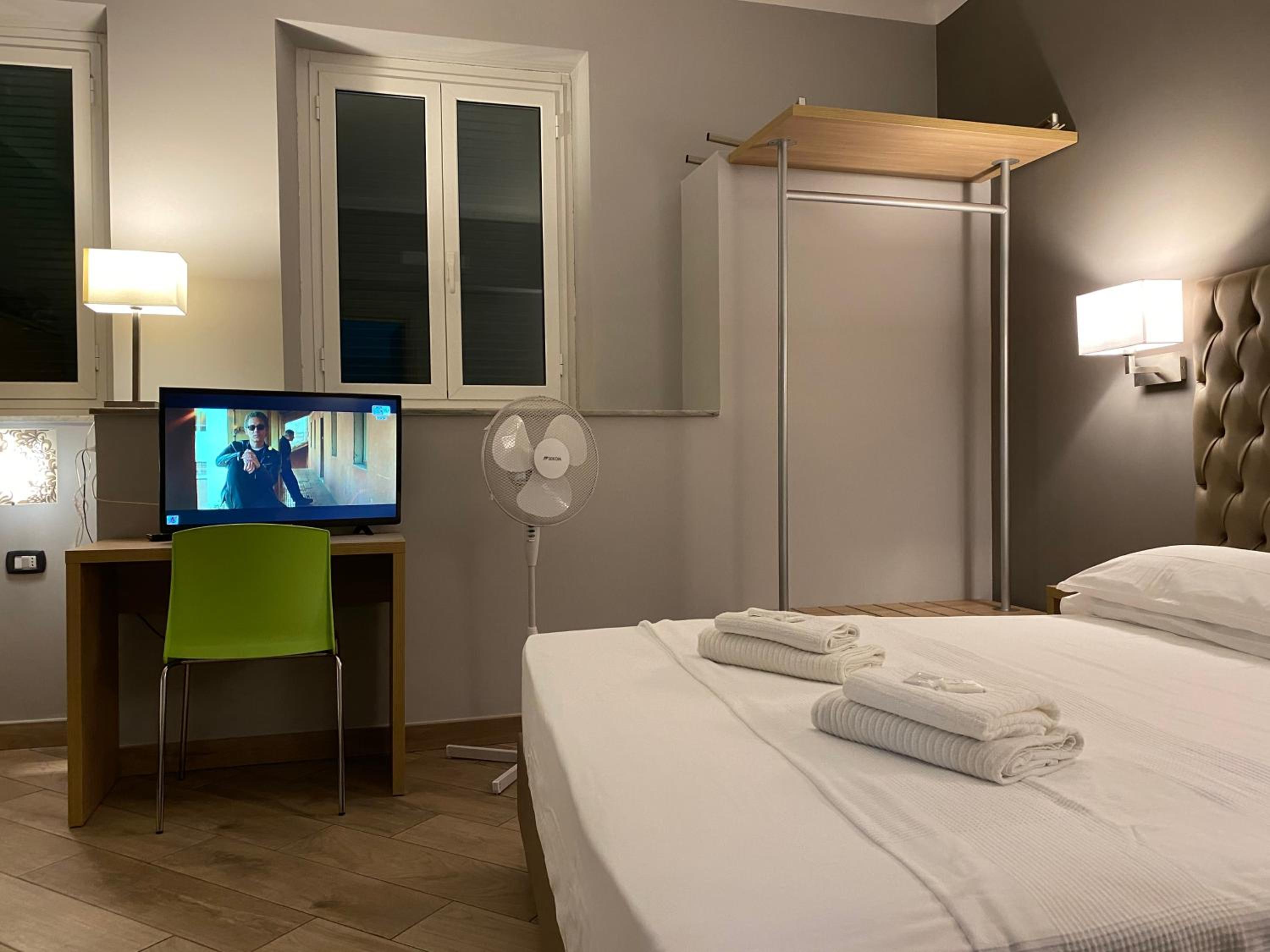 Triple Room - Photo 7