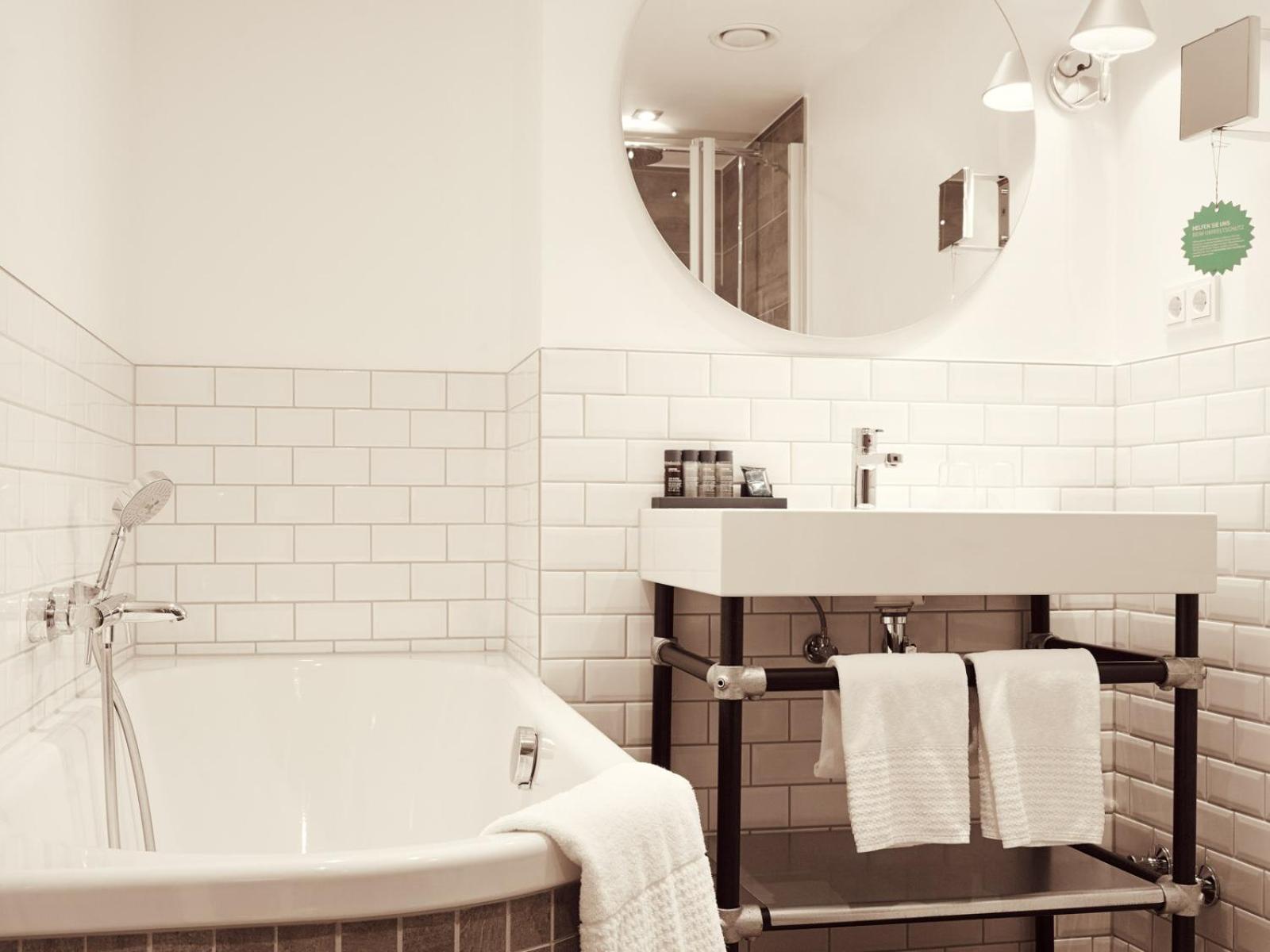 L Loft - Photo 7