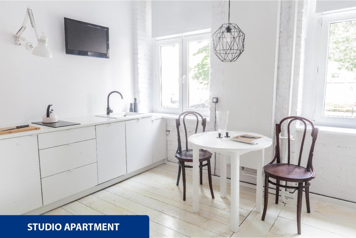 Studio Apartment - Photo 9