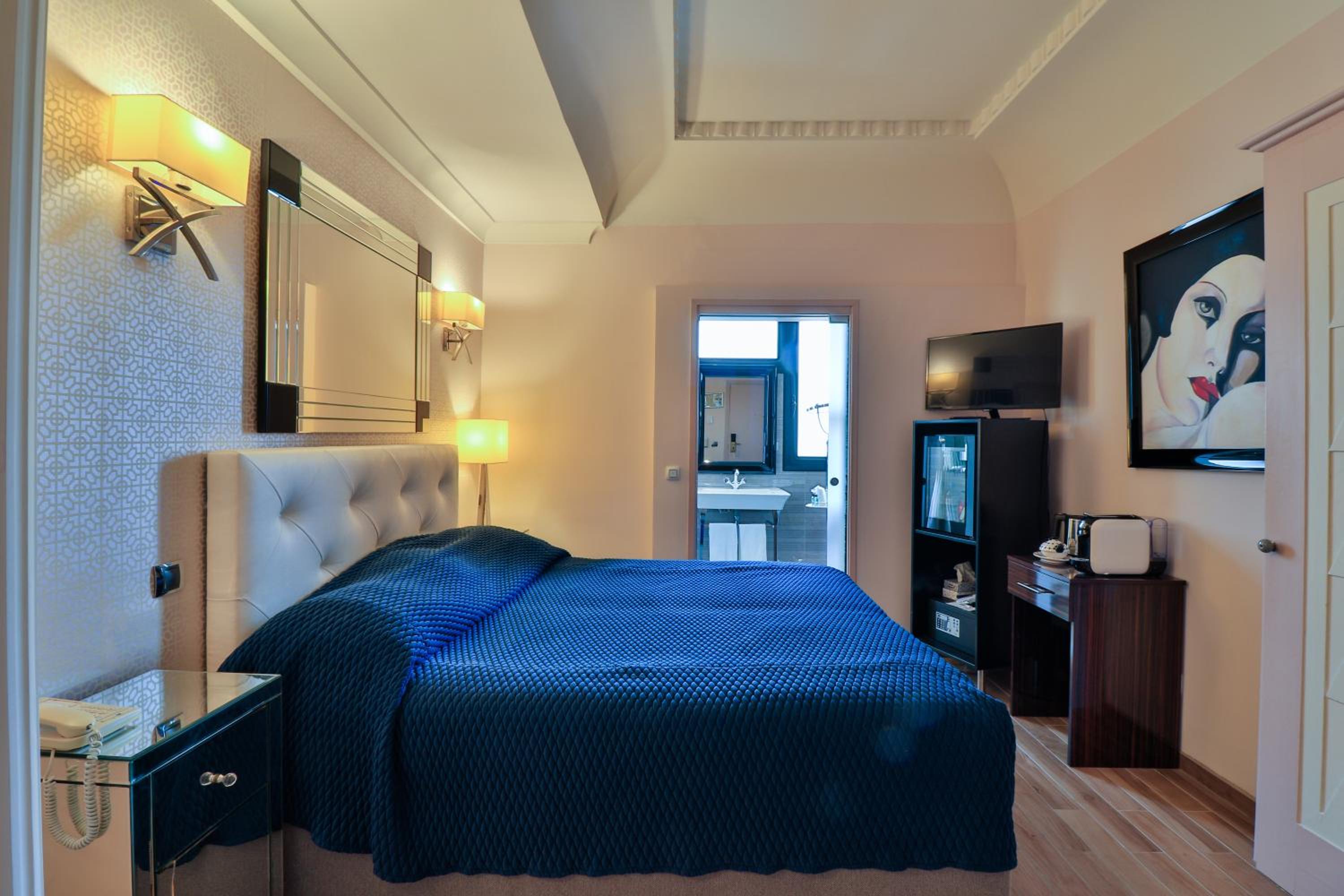 Standard Double Room - Photo 1
