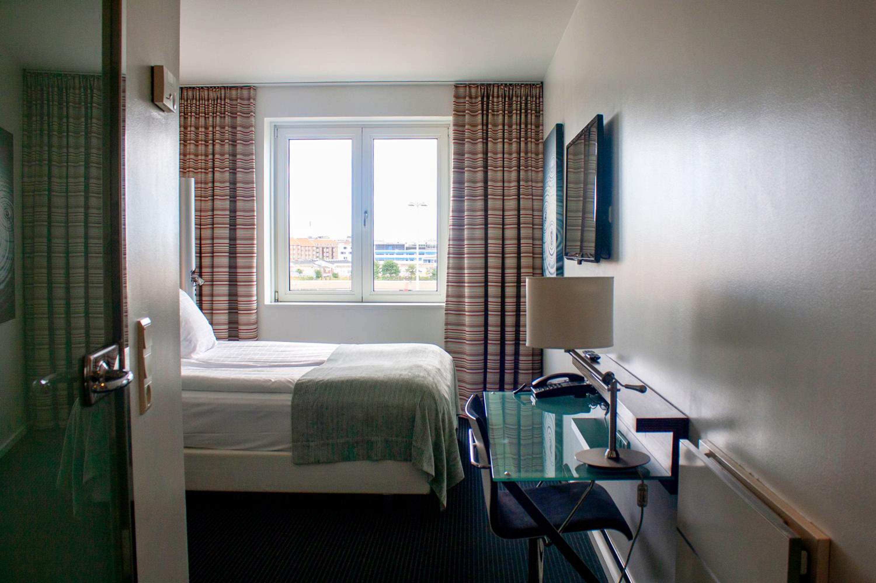 Standard Double Room - Photo 3