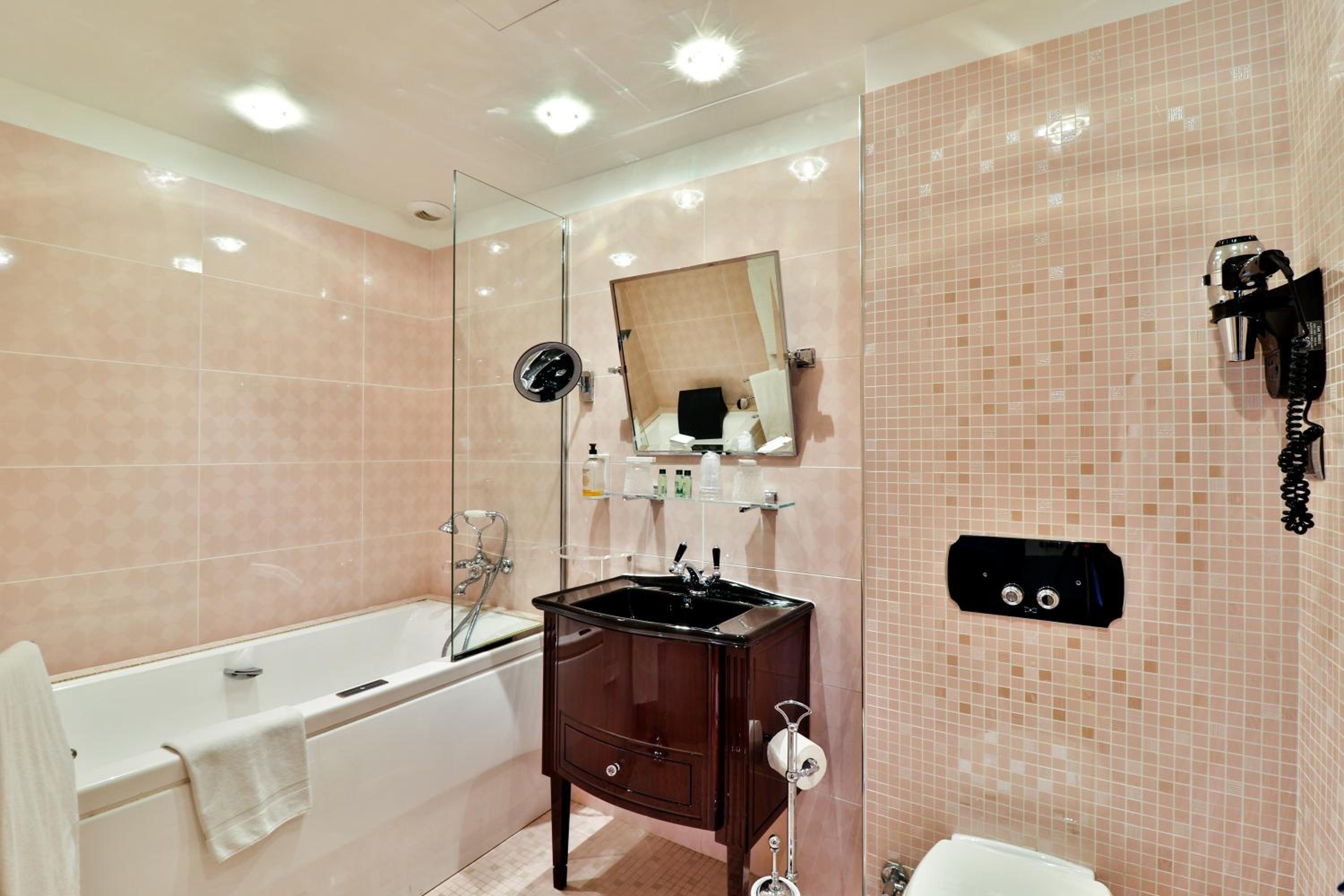 Junior Suite - Photo 12