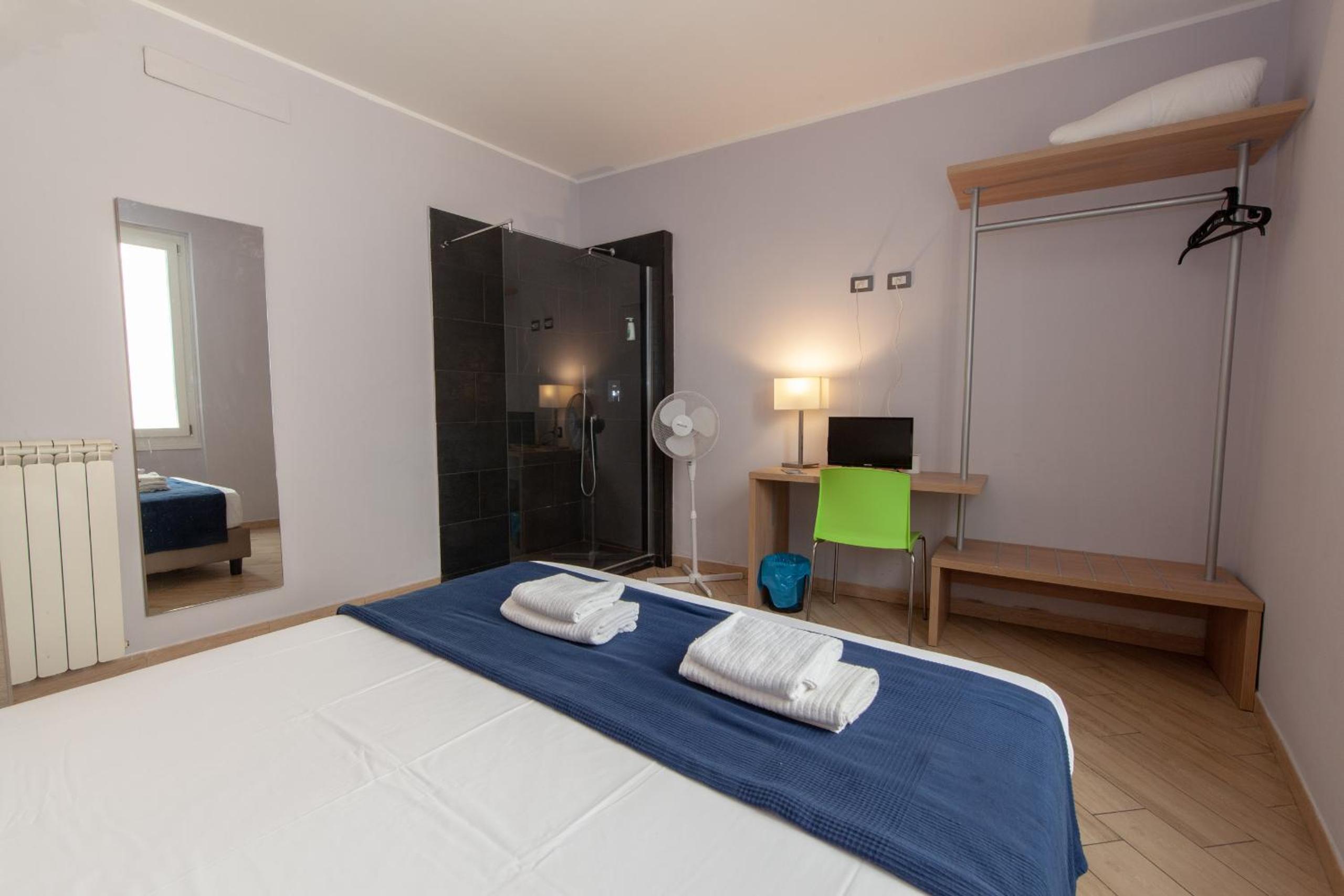 Double Room with Private External Bathroom