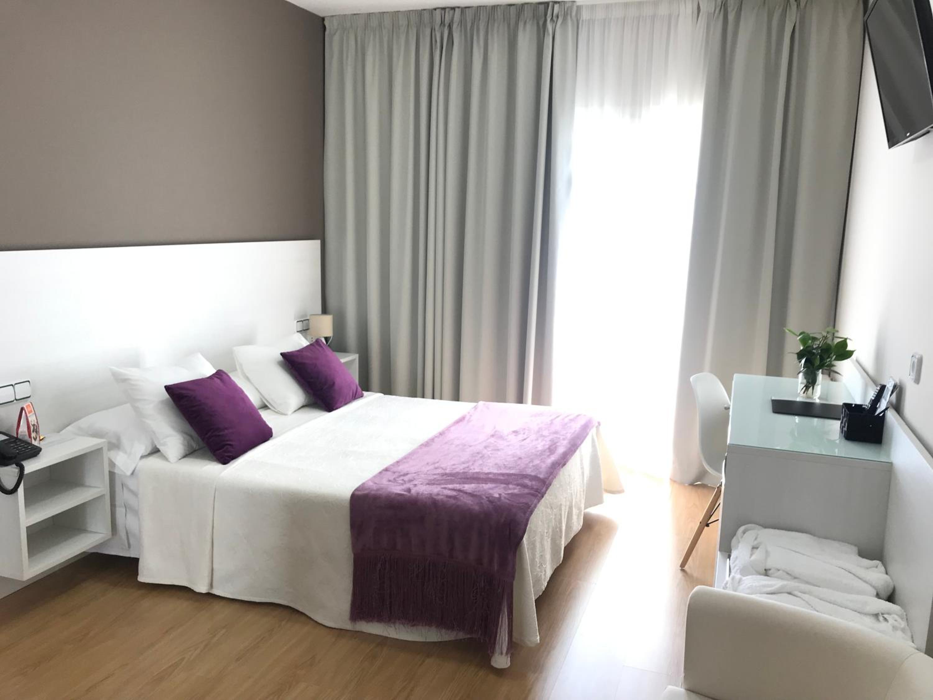 Superior Double Room - Photo 4