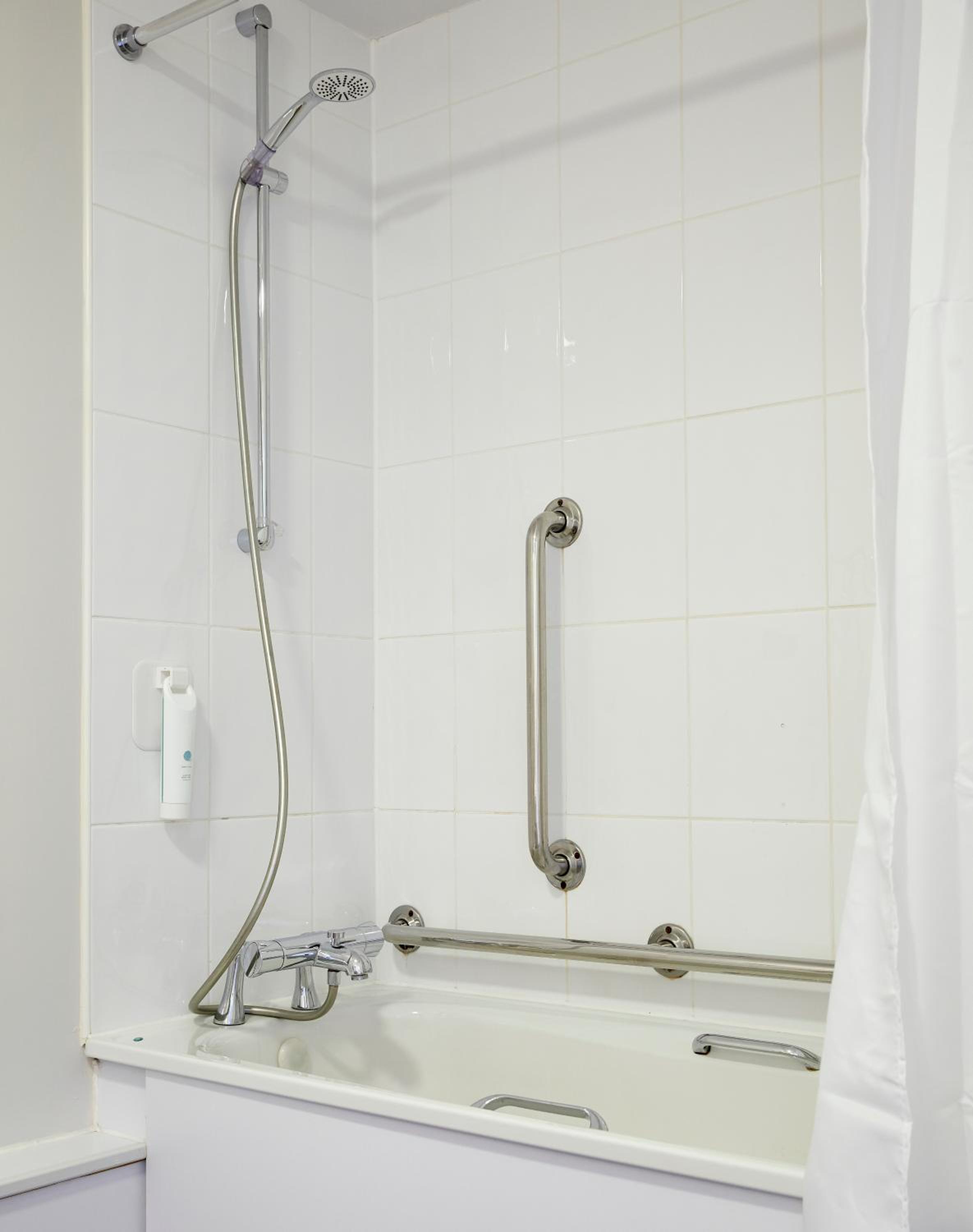 Double Room - Disability Access - Photo 2