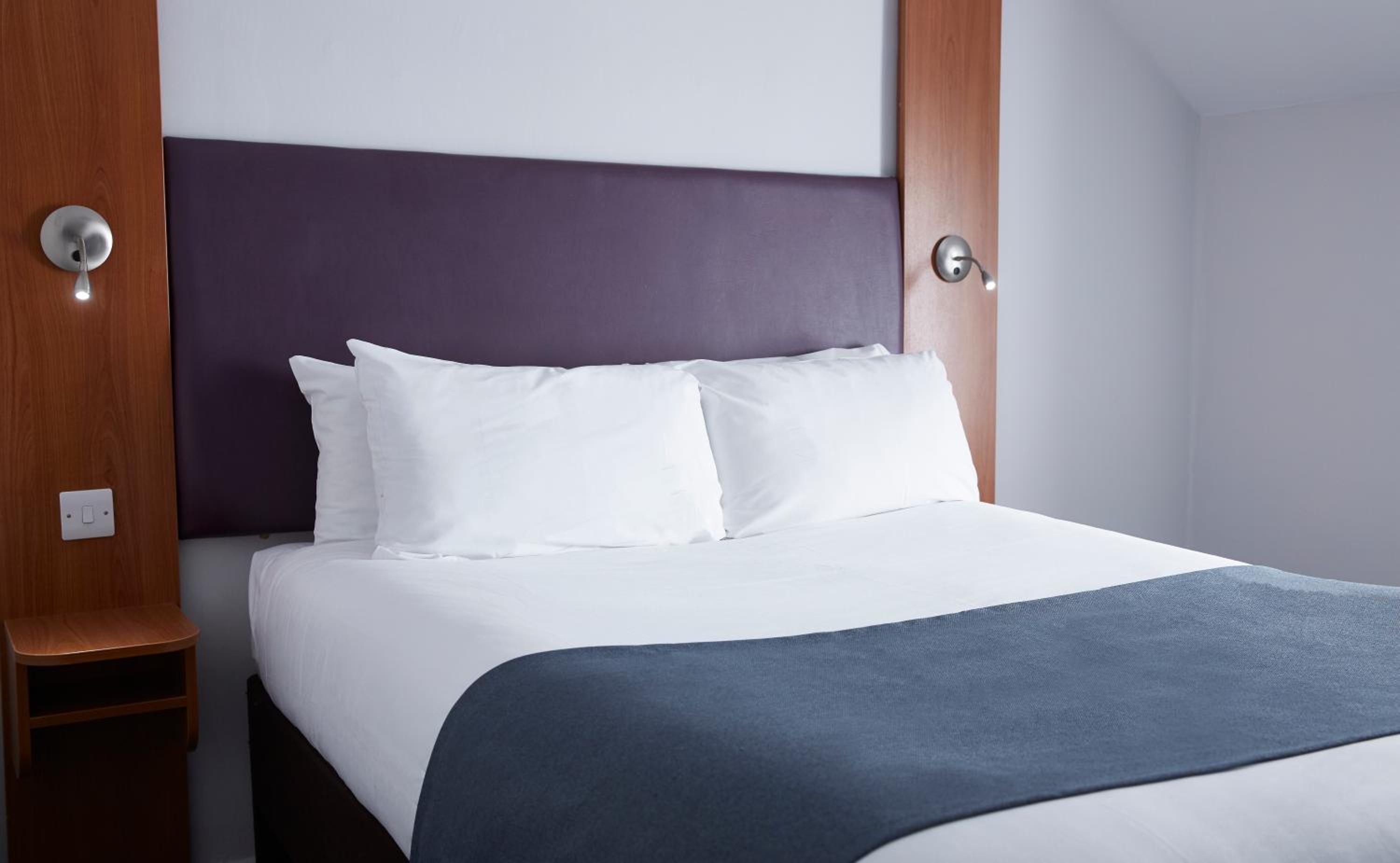 Double Room - Photo 8
