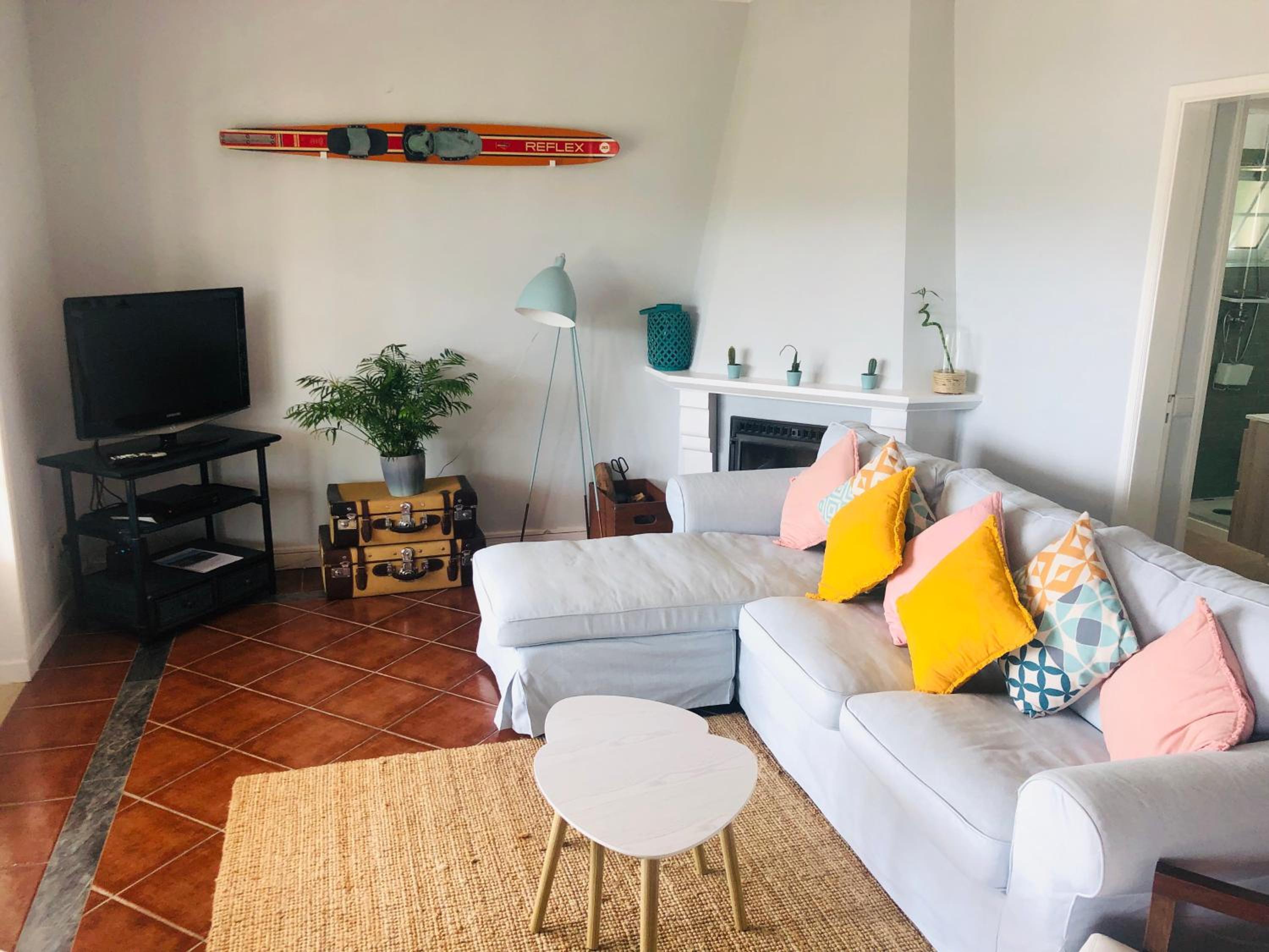 Three-Bedroom House - Photo 9