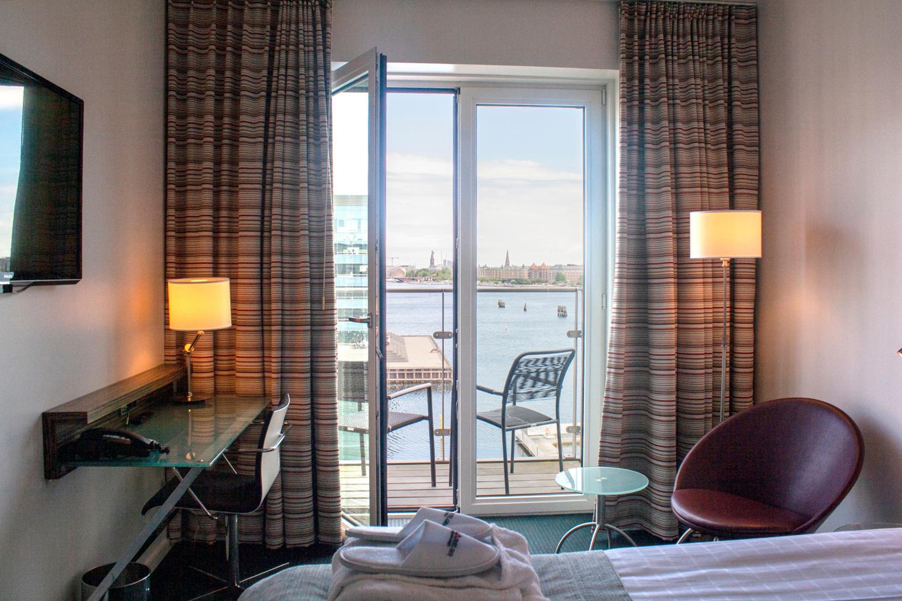 Executive Double Room - Photo 7