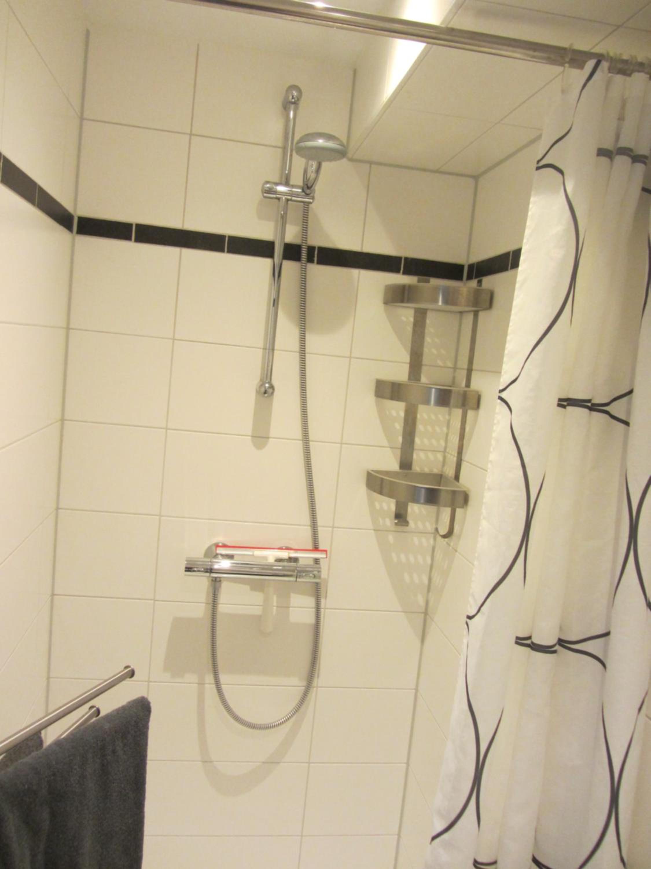 Deluxe Double Room with Shower photo 3