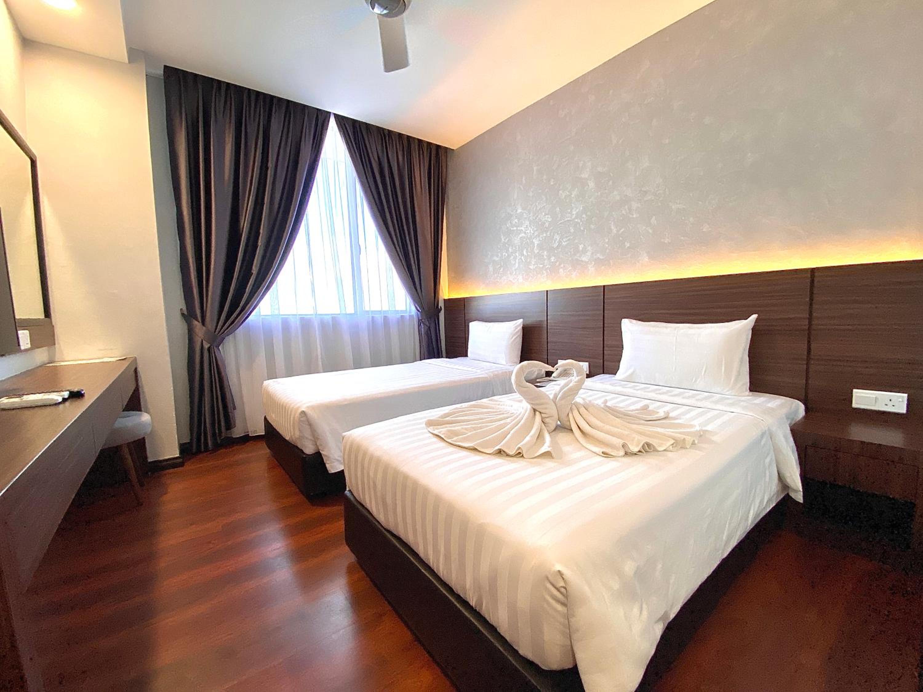 Deluxe Twin Room - Photo 6