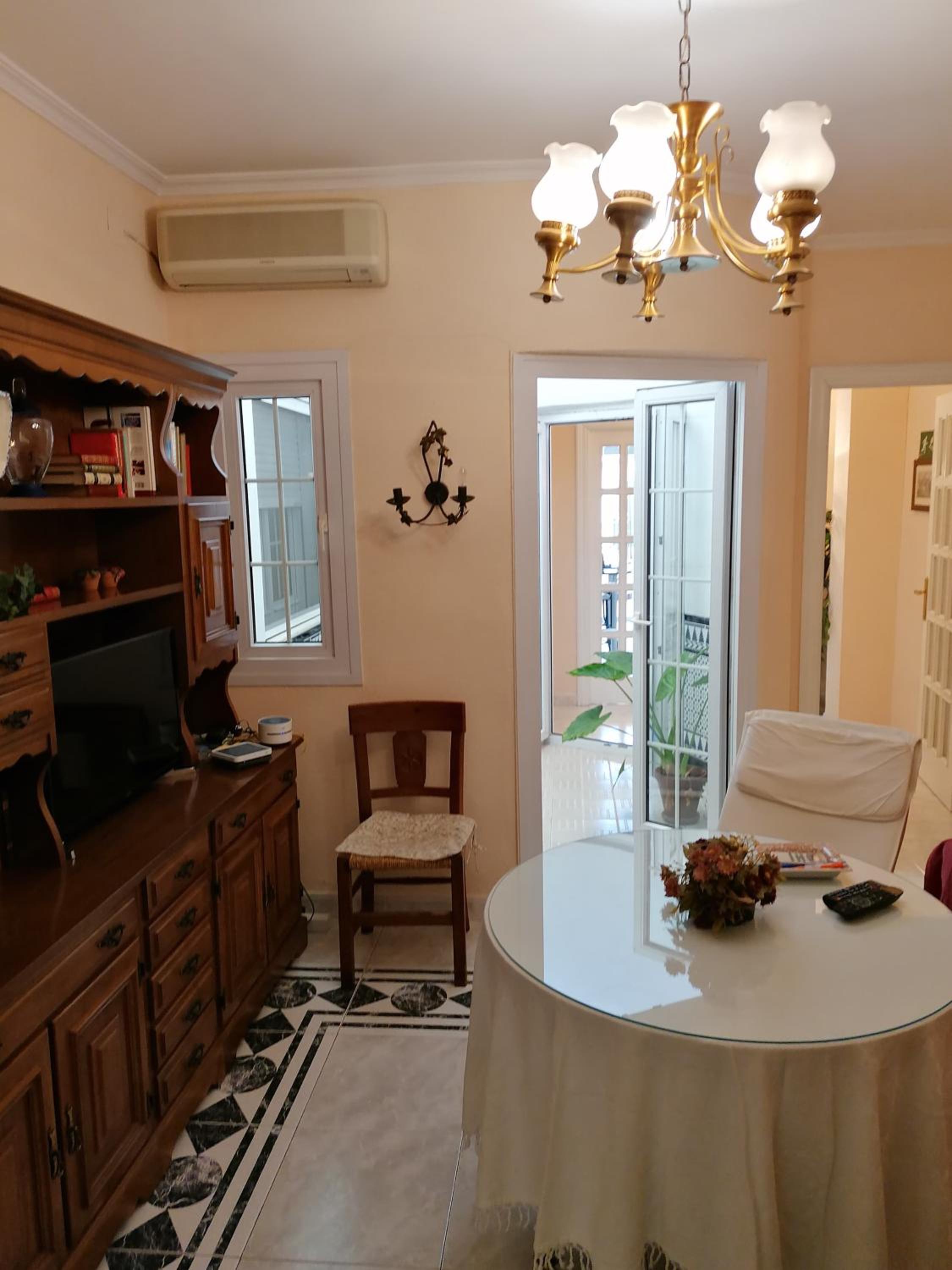 Casa adosada de tres habitaciones