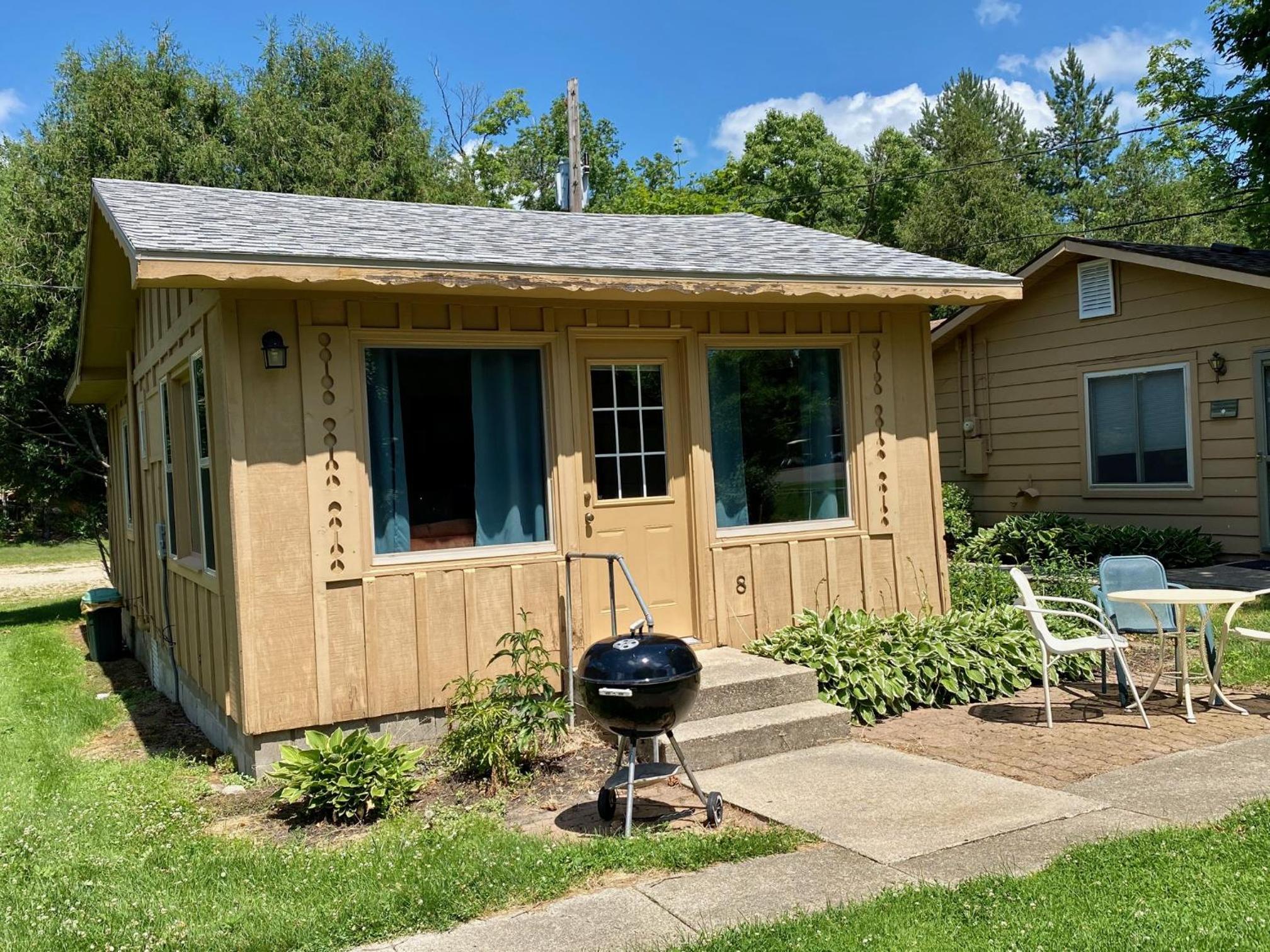 Two-Bedroom Cottage photo 2