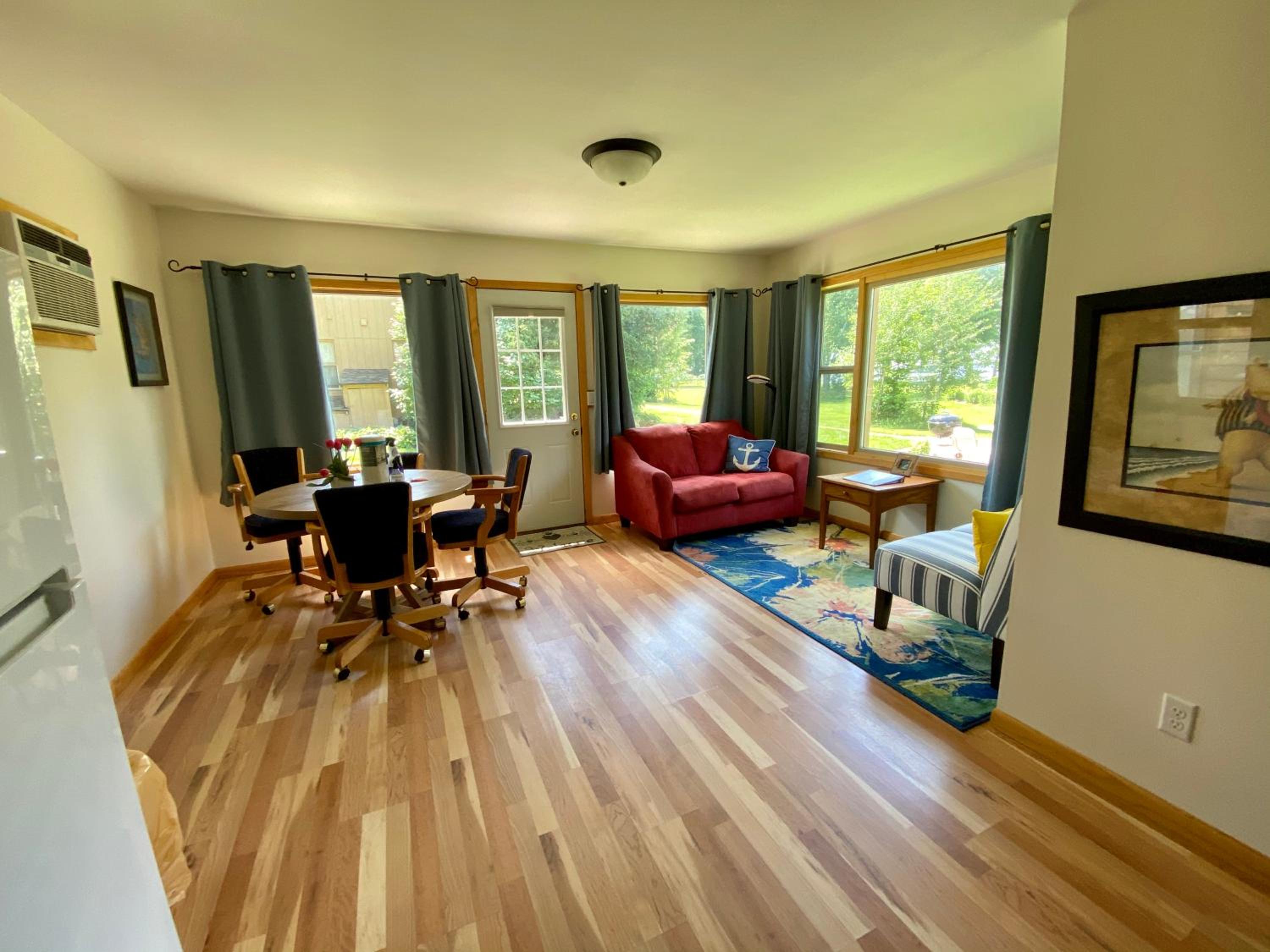 Two-Bedroom Cottage photo 1