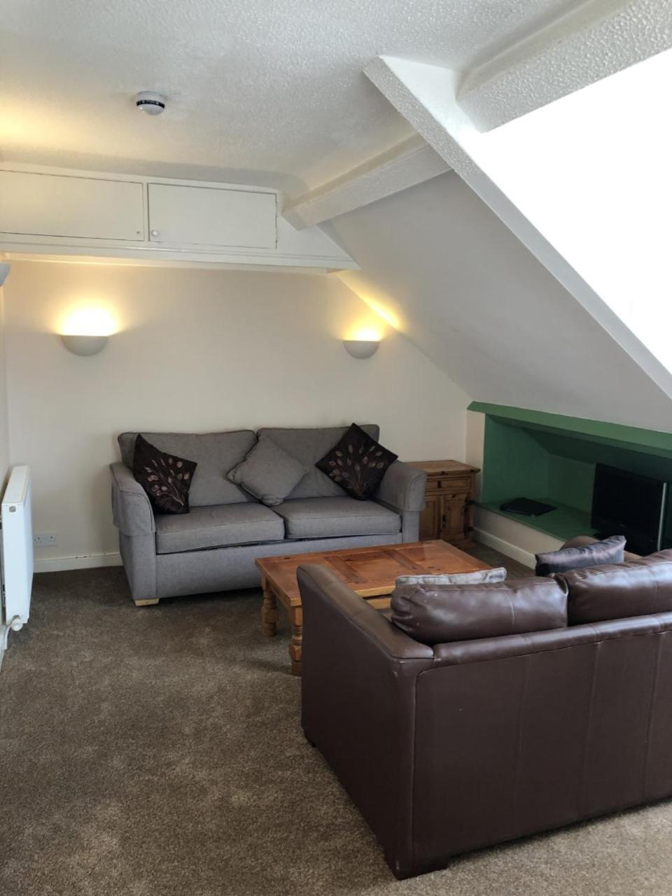 Apartment with Sea View - Photo 4