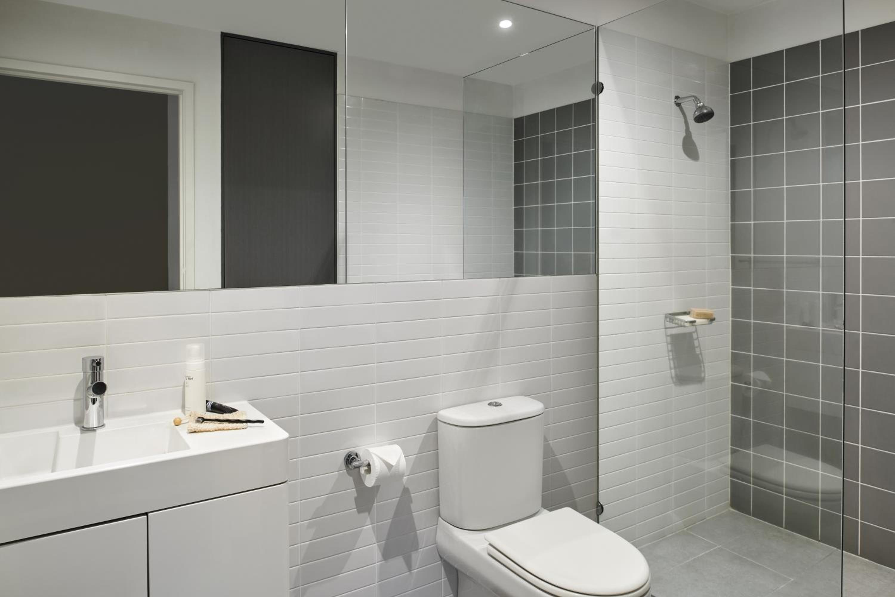 Studio Apartment - Photo 3