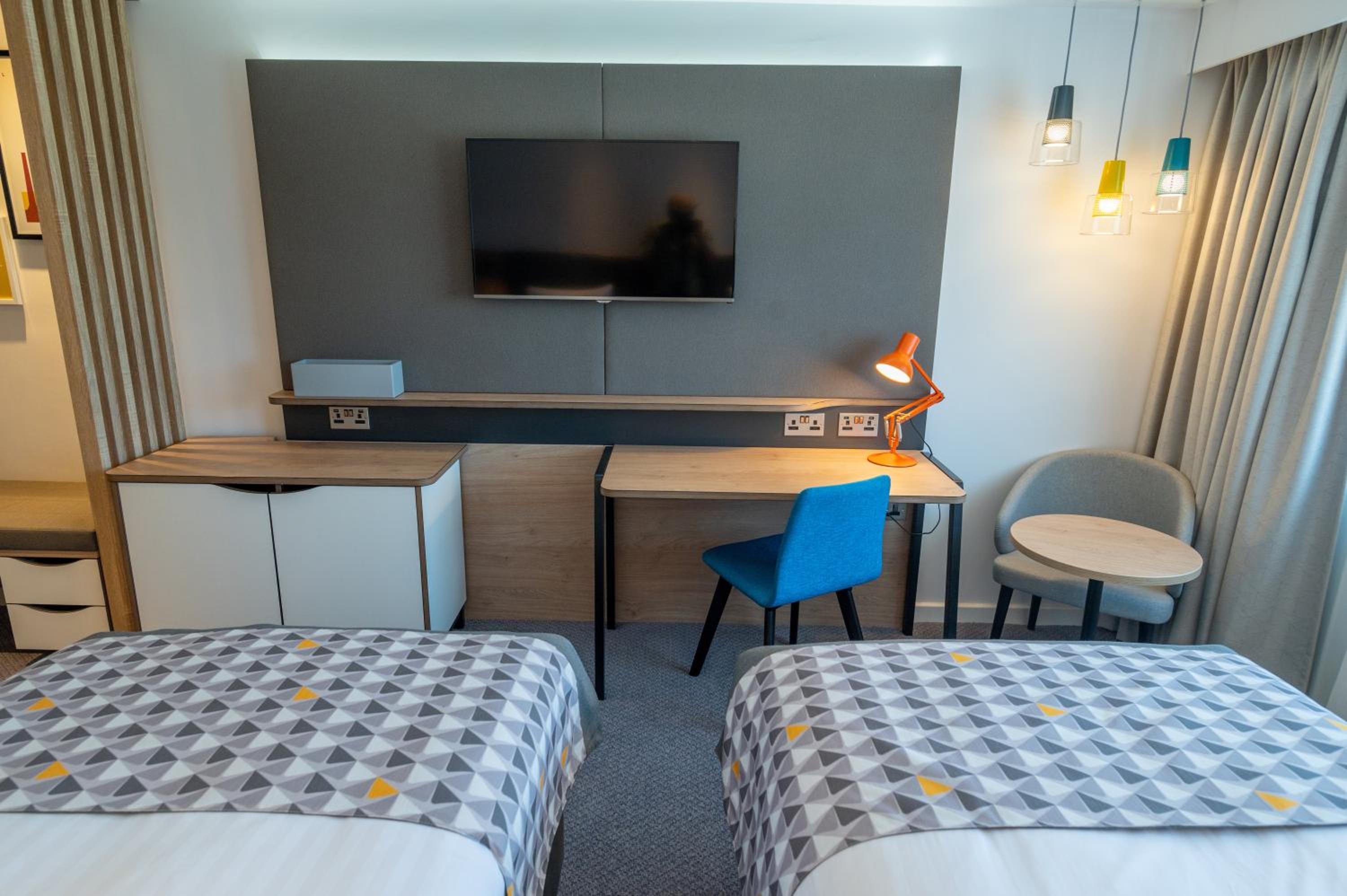 Standard Twin Room - Photo 28