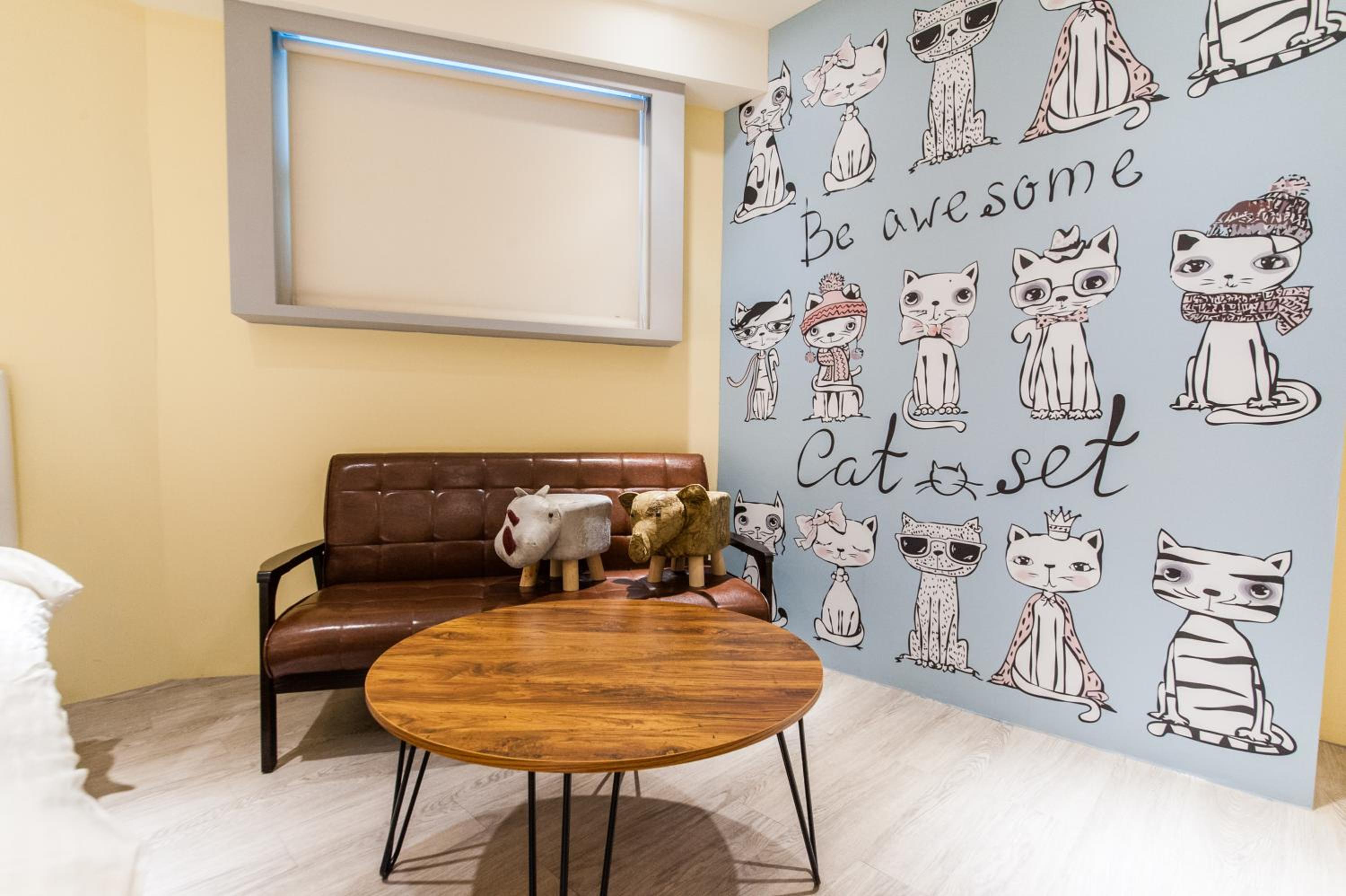Family Room photo 3