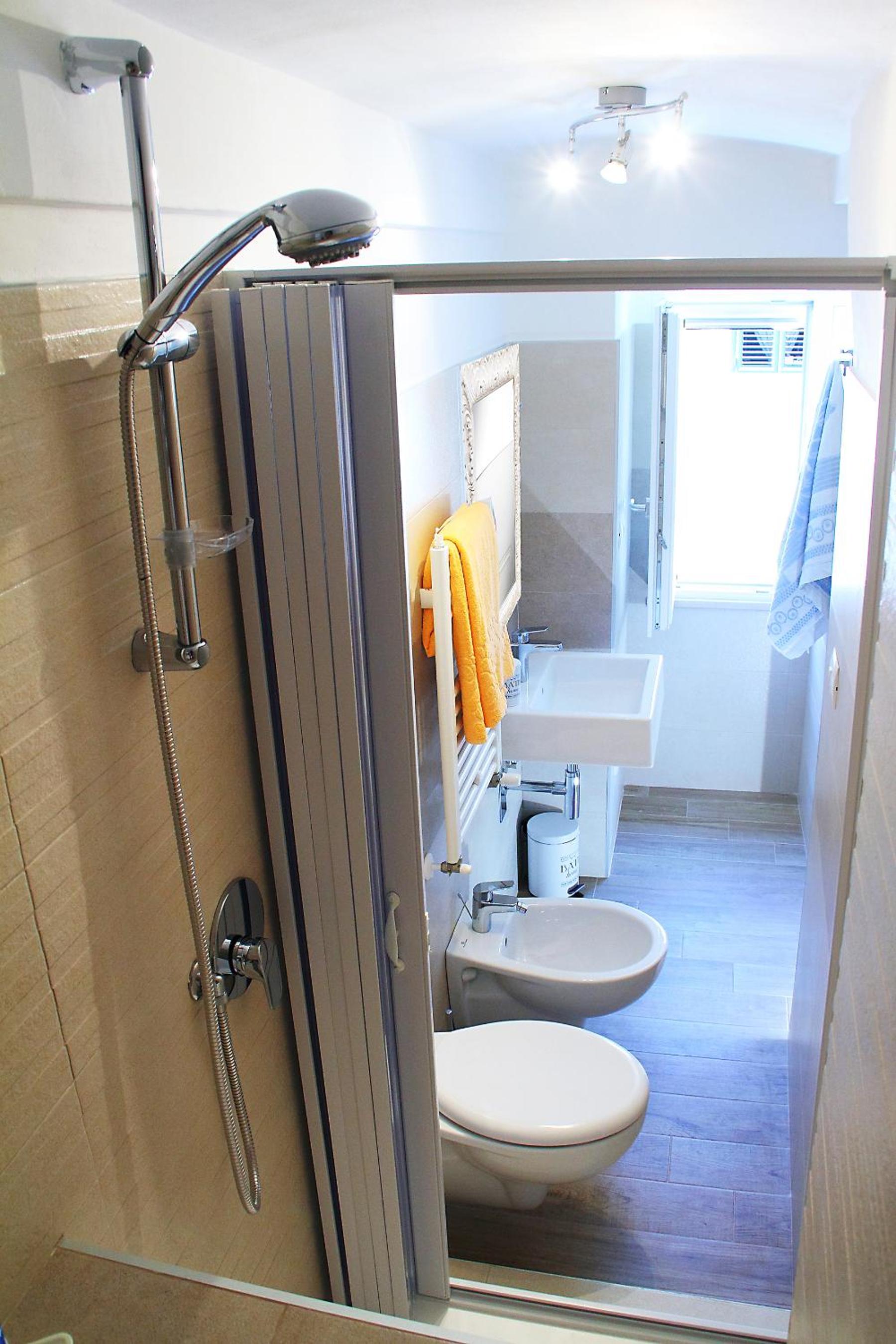 Apartment with Terrace - First Floor - Photo 31