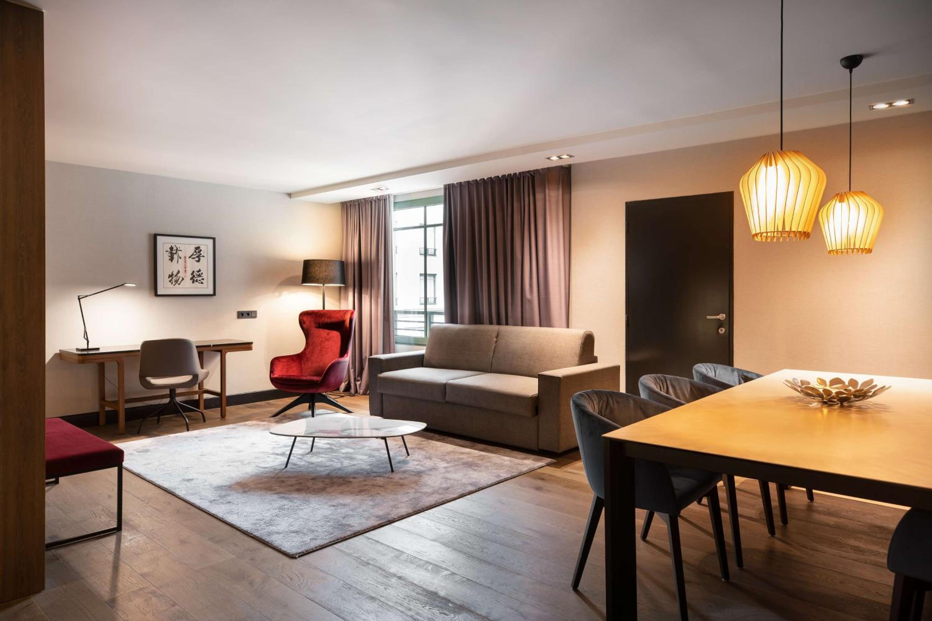 Premium Suite