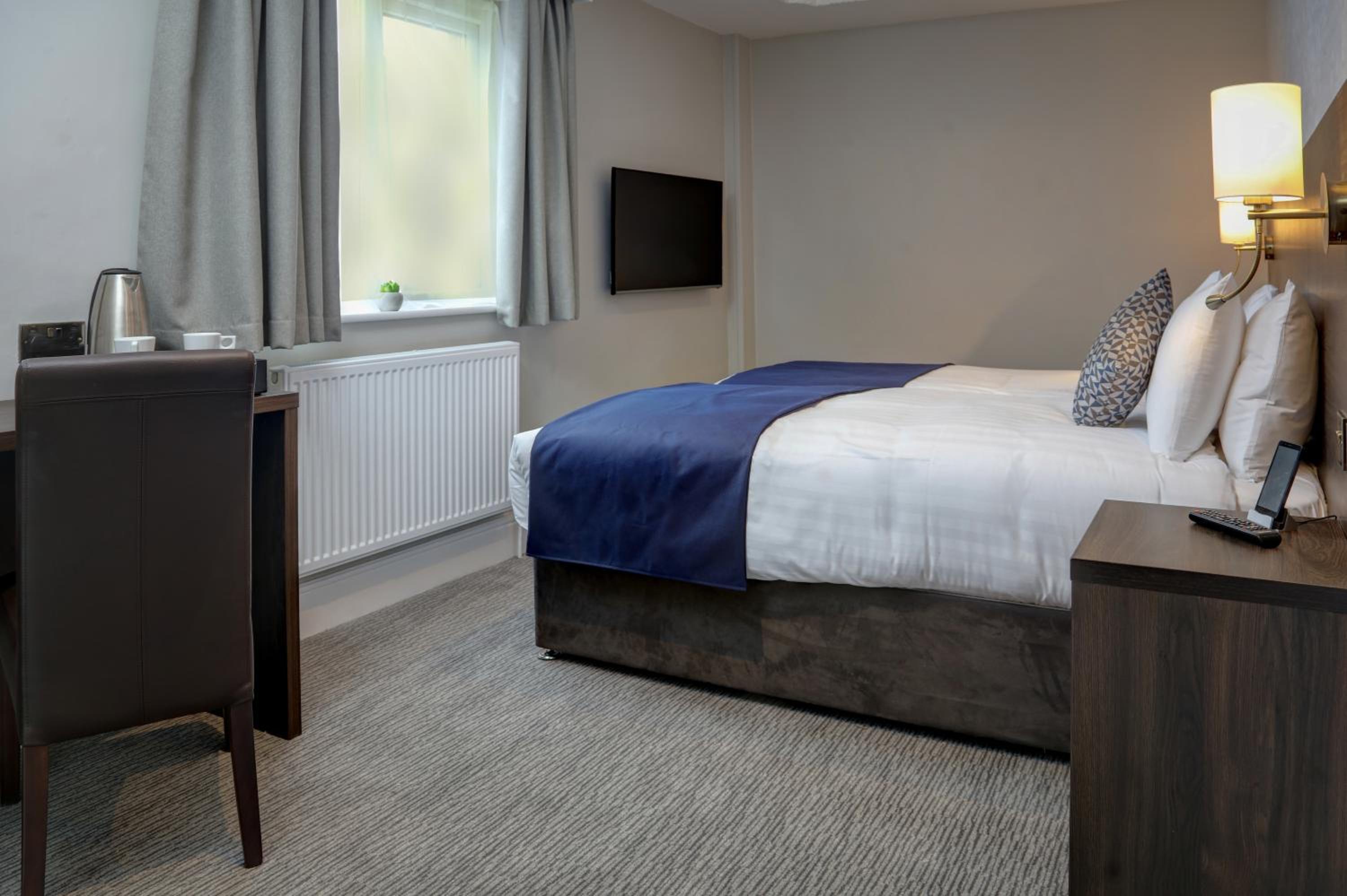 Double Room with 2 Twin Beds - Non-Smoking - Photo 16