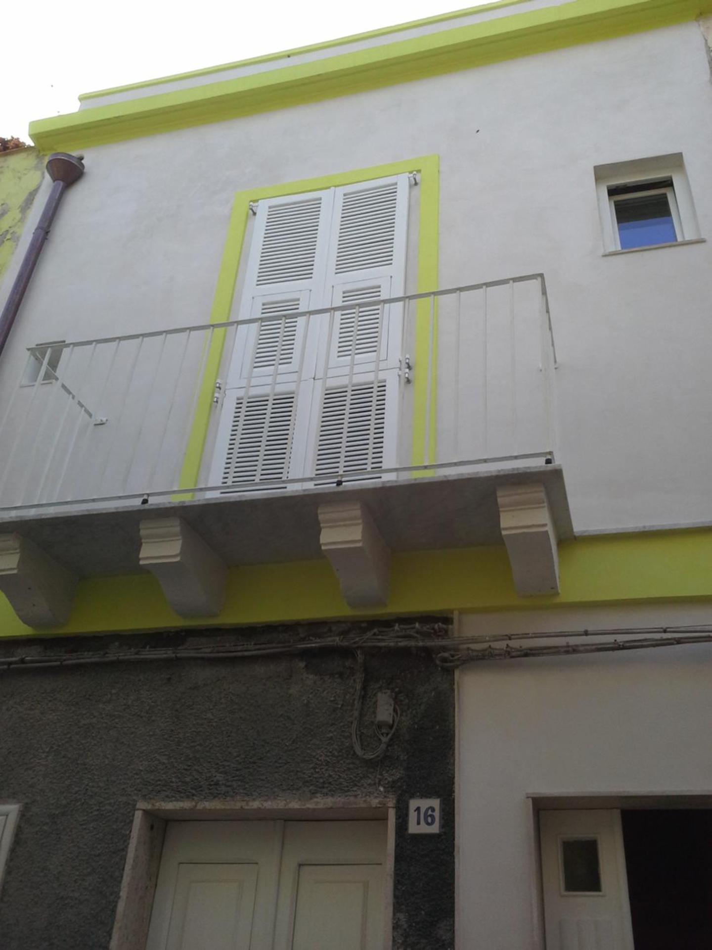 One-Bedroom House