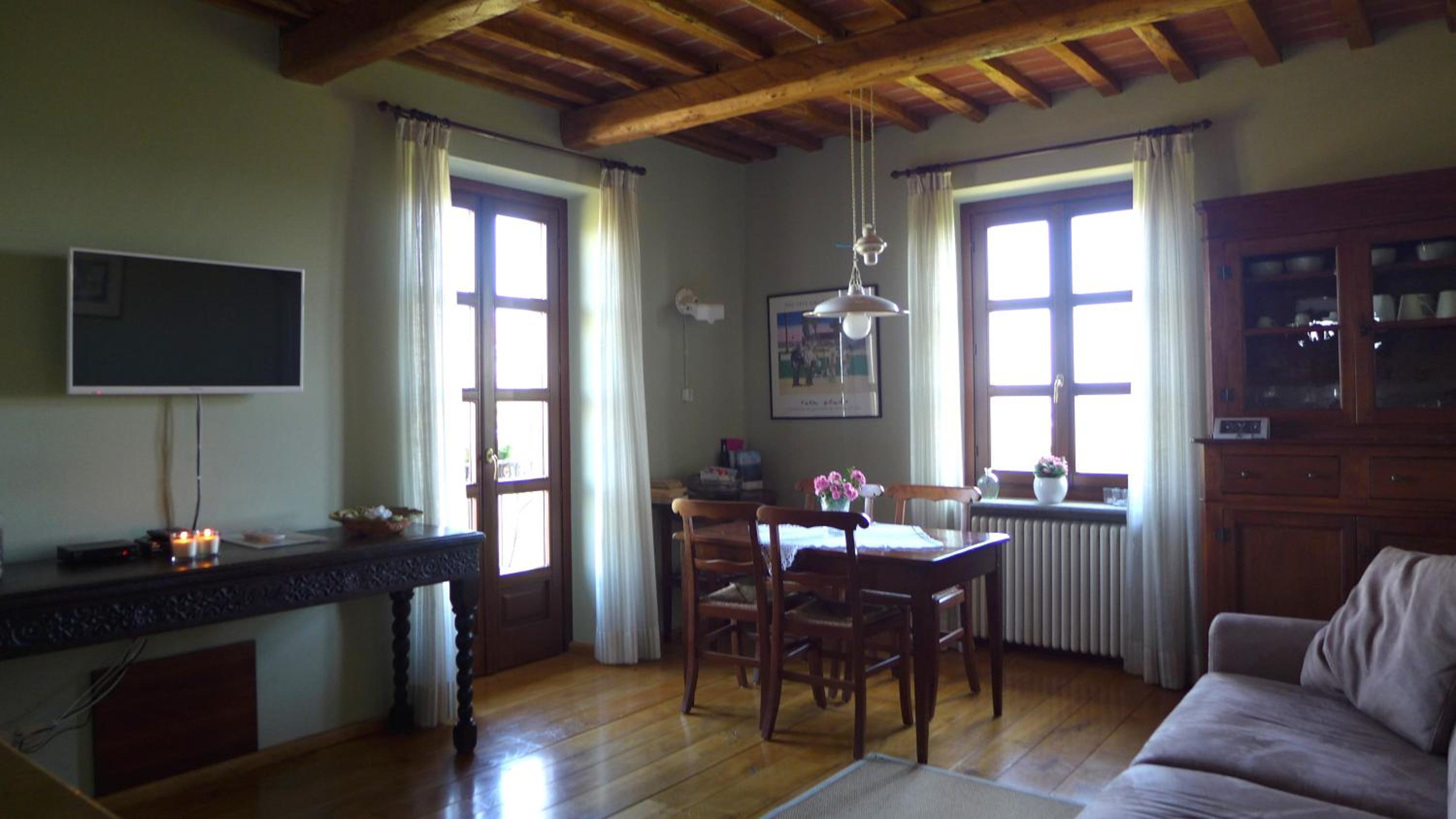 Apartment with Balcony photo 1