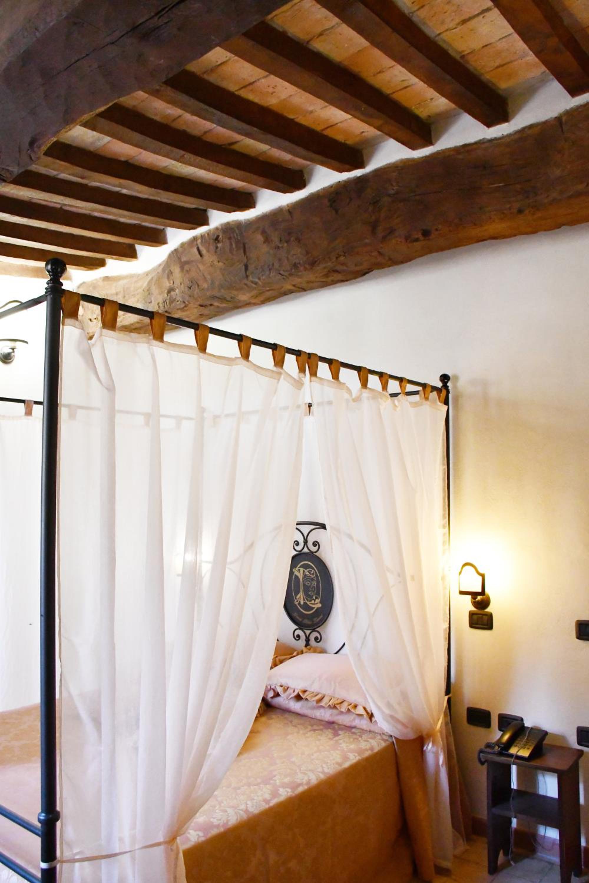 Double Room - Photo 7