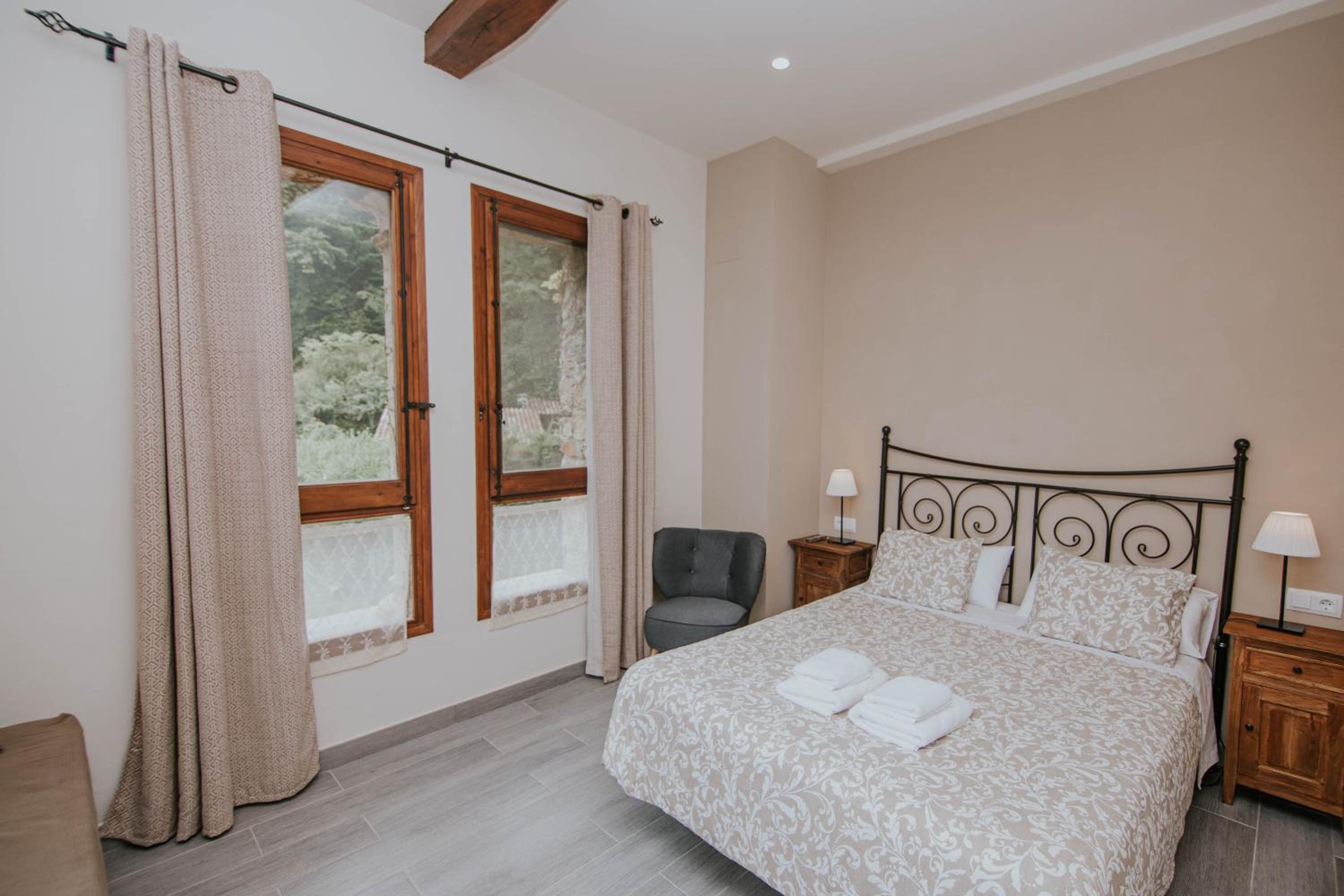 Habitación Triple con Vista a la Montaña