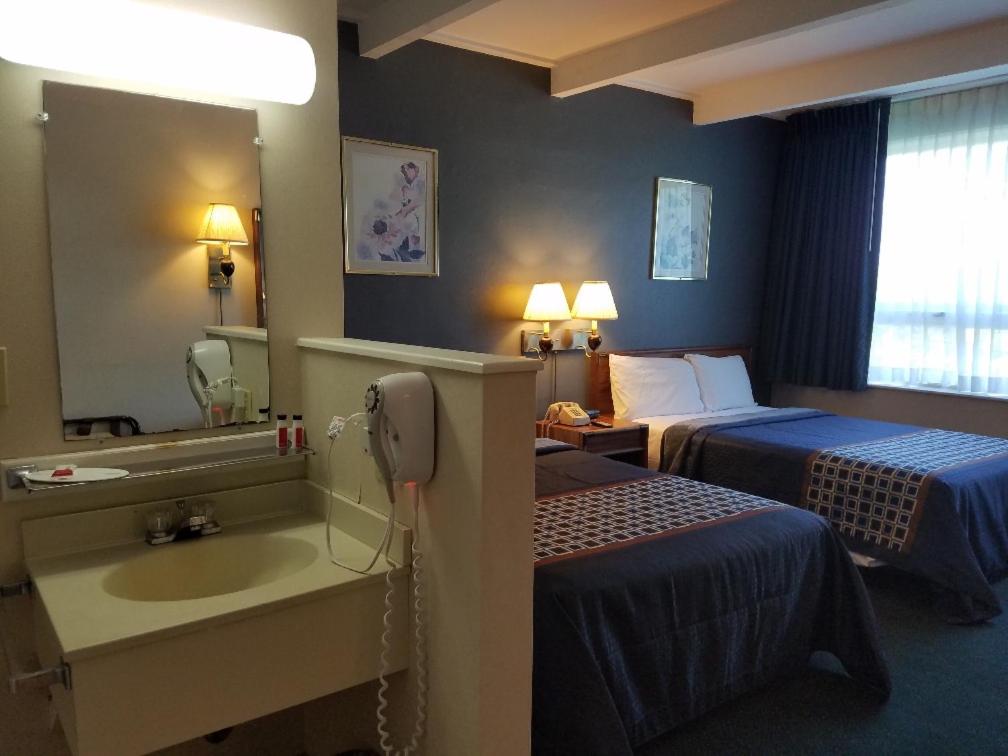 Double Room - Disability Access/Non-Smoking photo 3