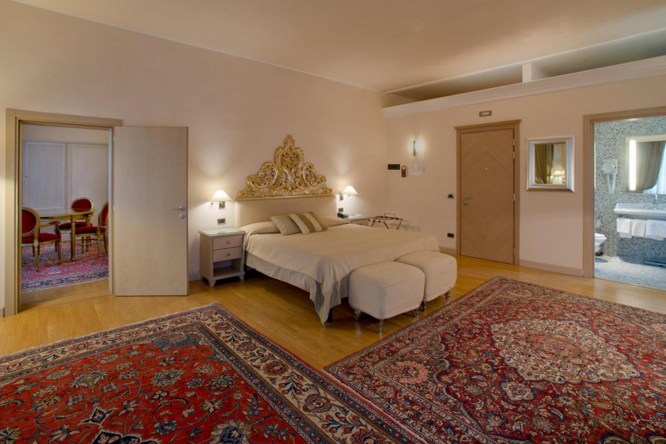 Executive Suite with Canal View (2 Adults)