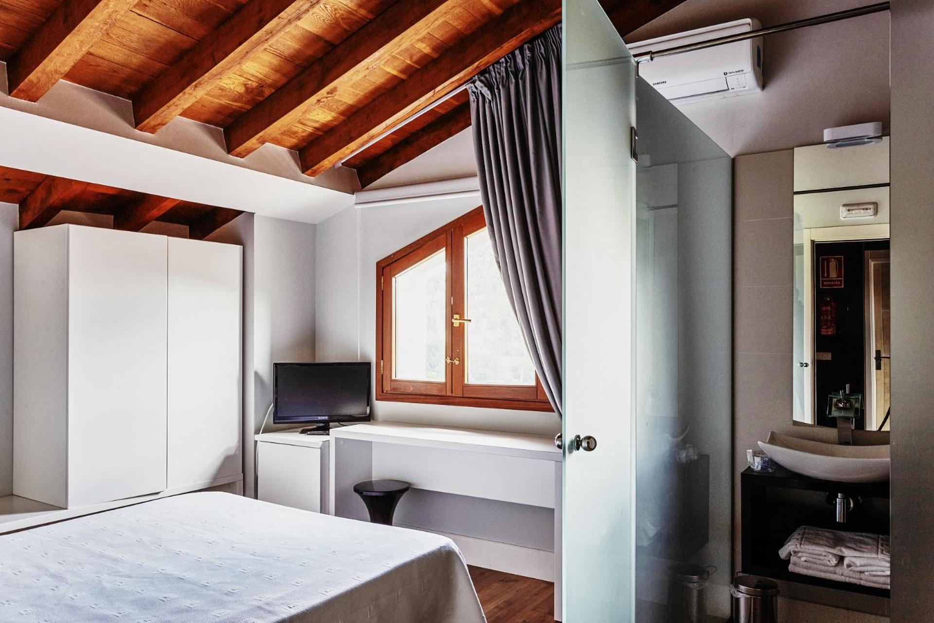 Habitación Estándar con Dos Camas Individuales