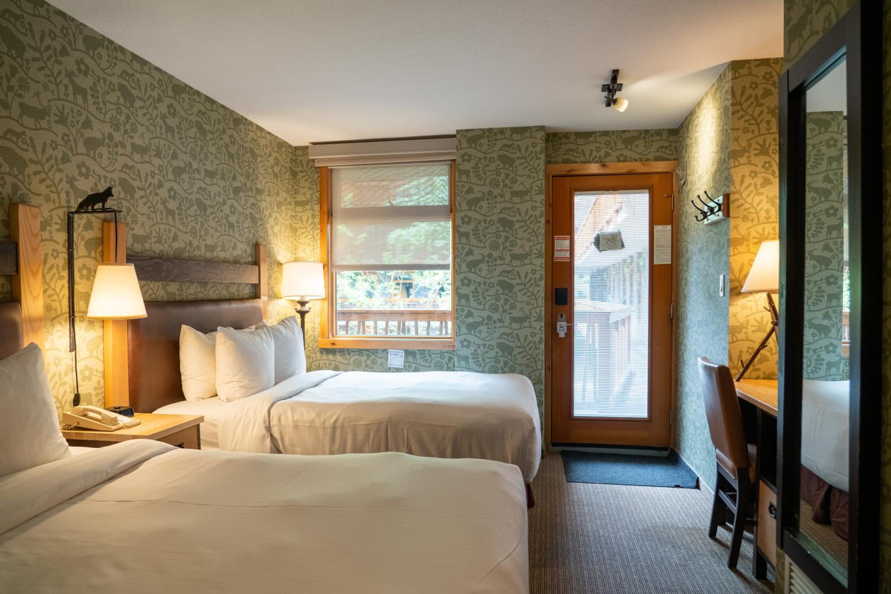 Double Room with Two Double Beds - Photo 1