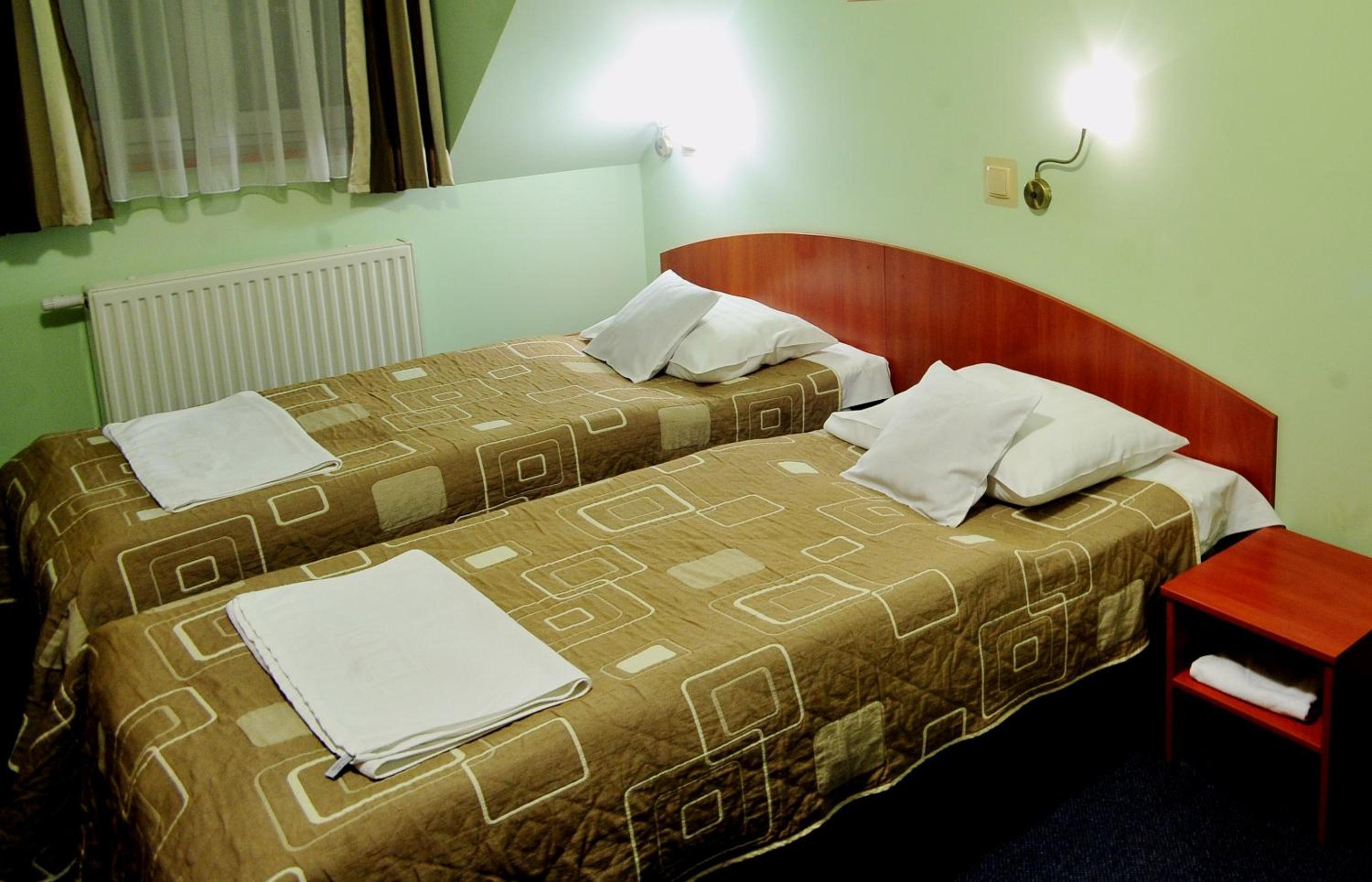 Double or Twin Room - Photo 2