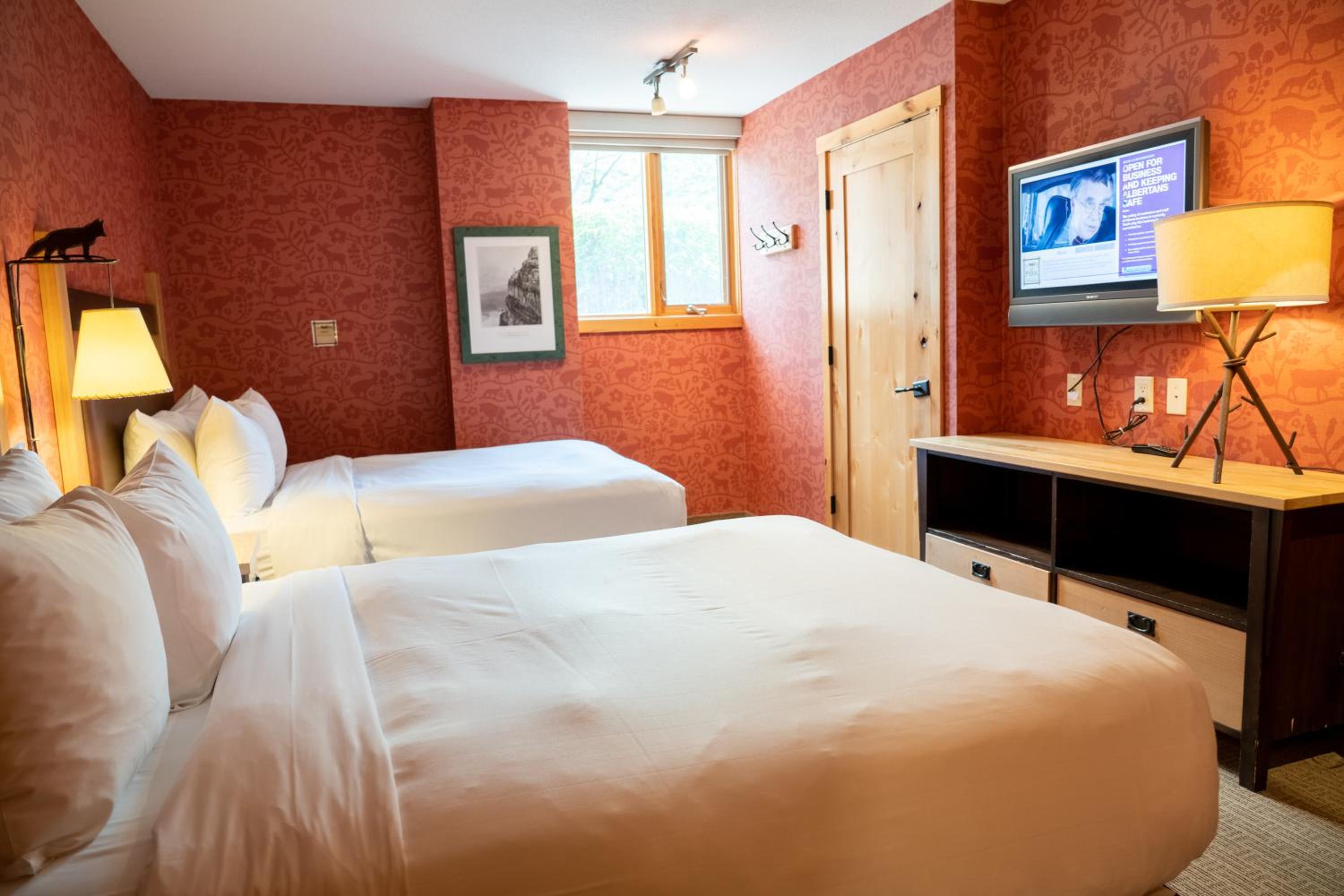 One-Bedroom Suite with Two Doubles - Photo 2
