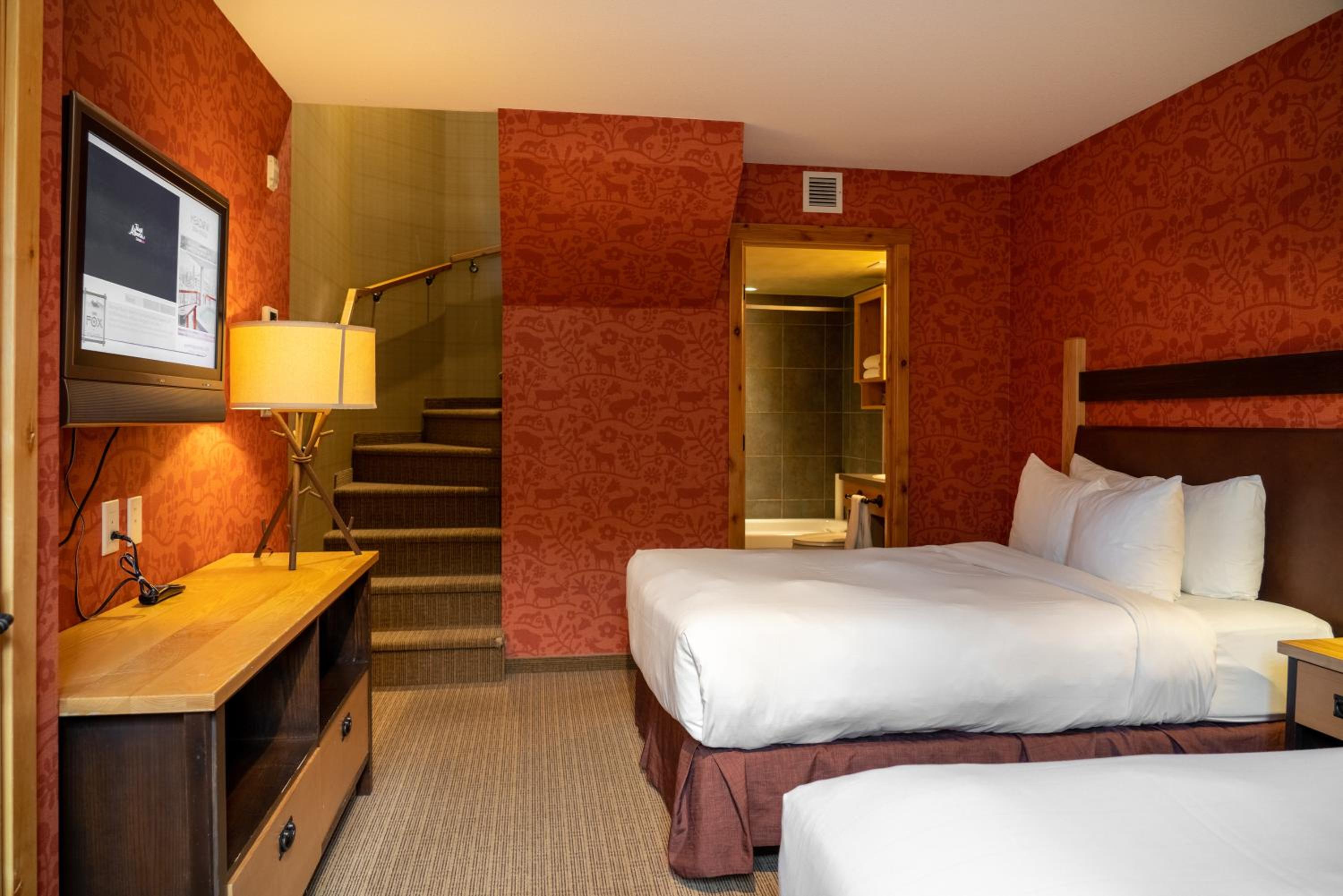 One-Bedroom Suite with Two Doubles - Photo 7