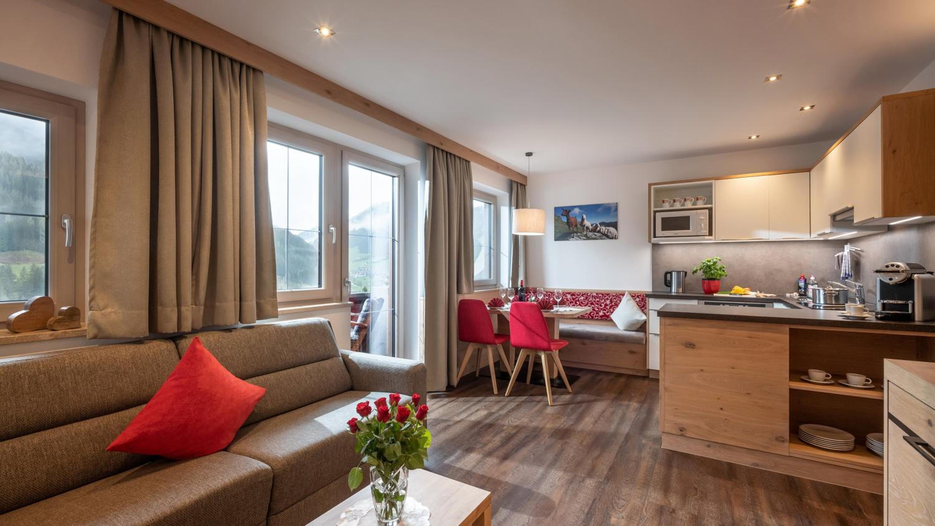 One-Bedroom Apartment with View photo 1