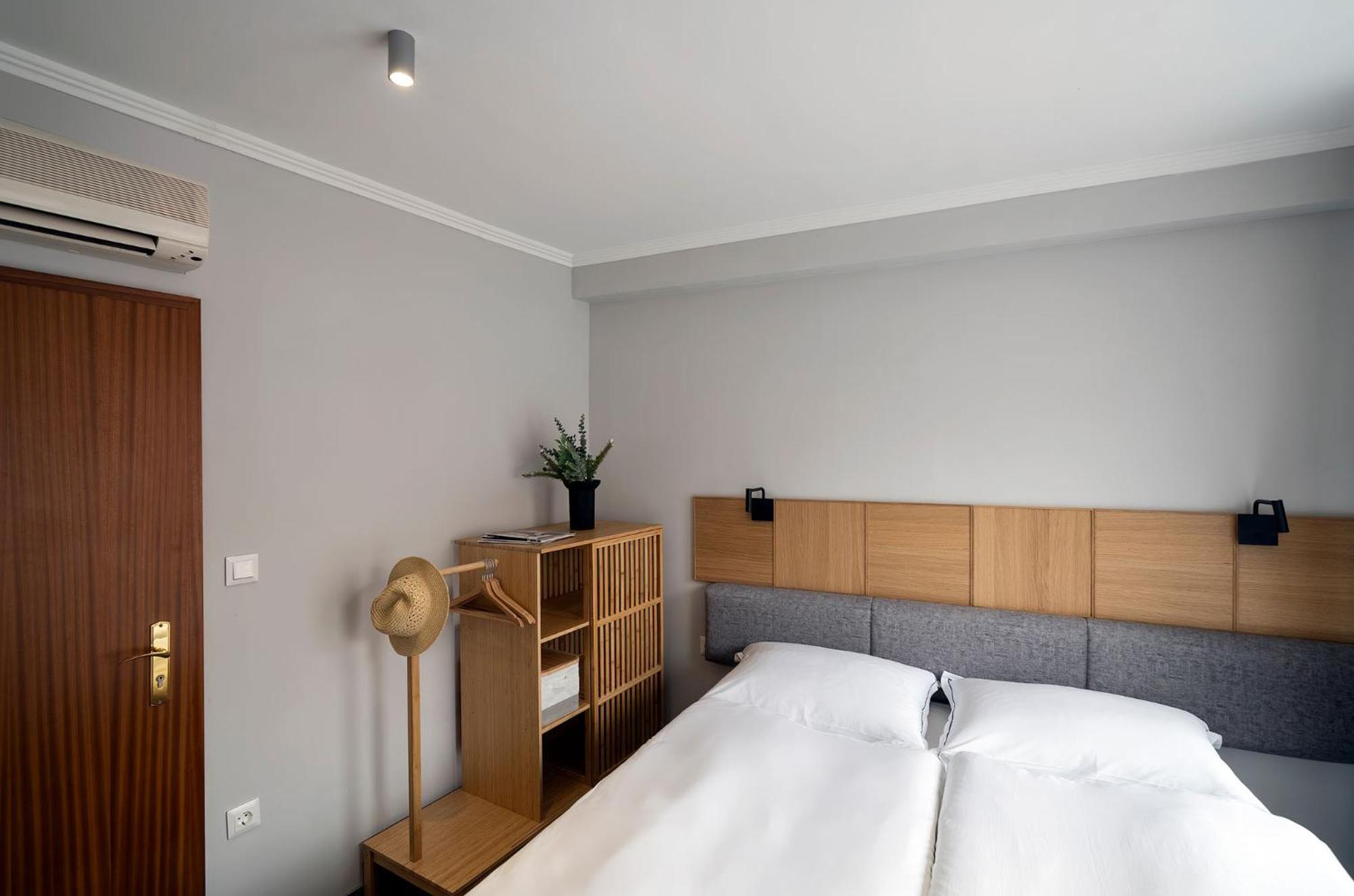 Standard Double or Twin Room - Photo 2