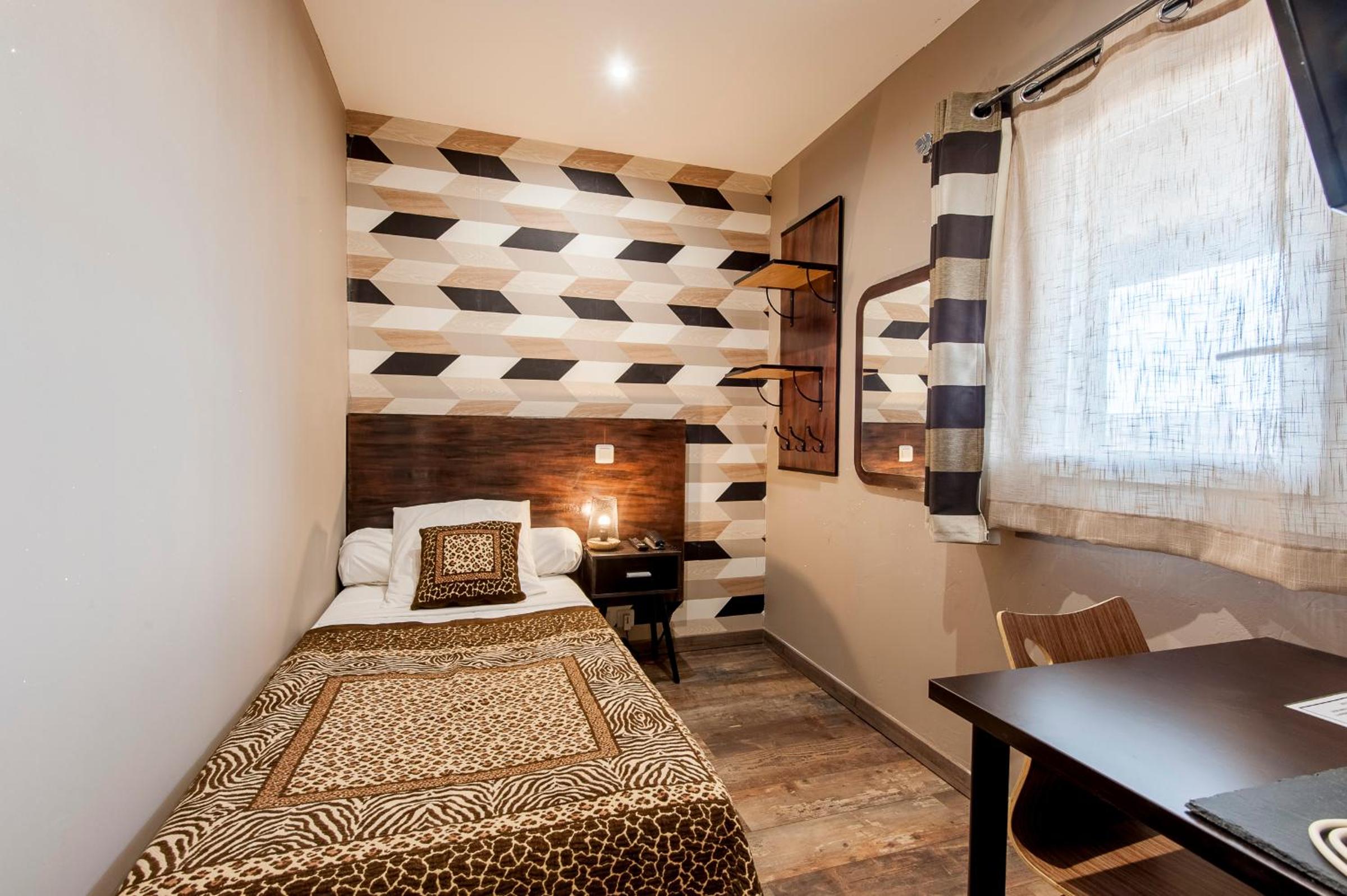 Single Room photo 3