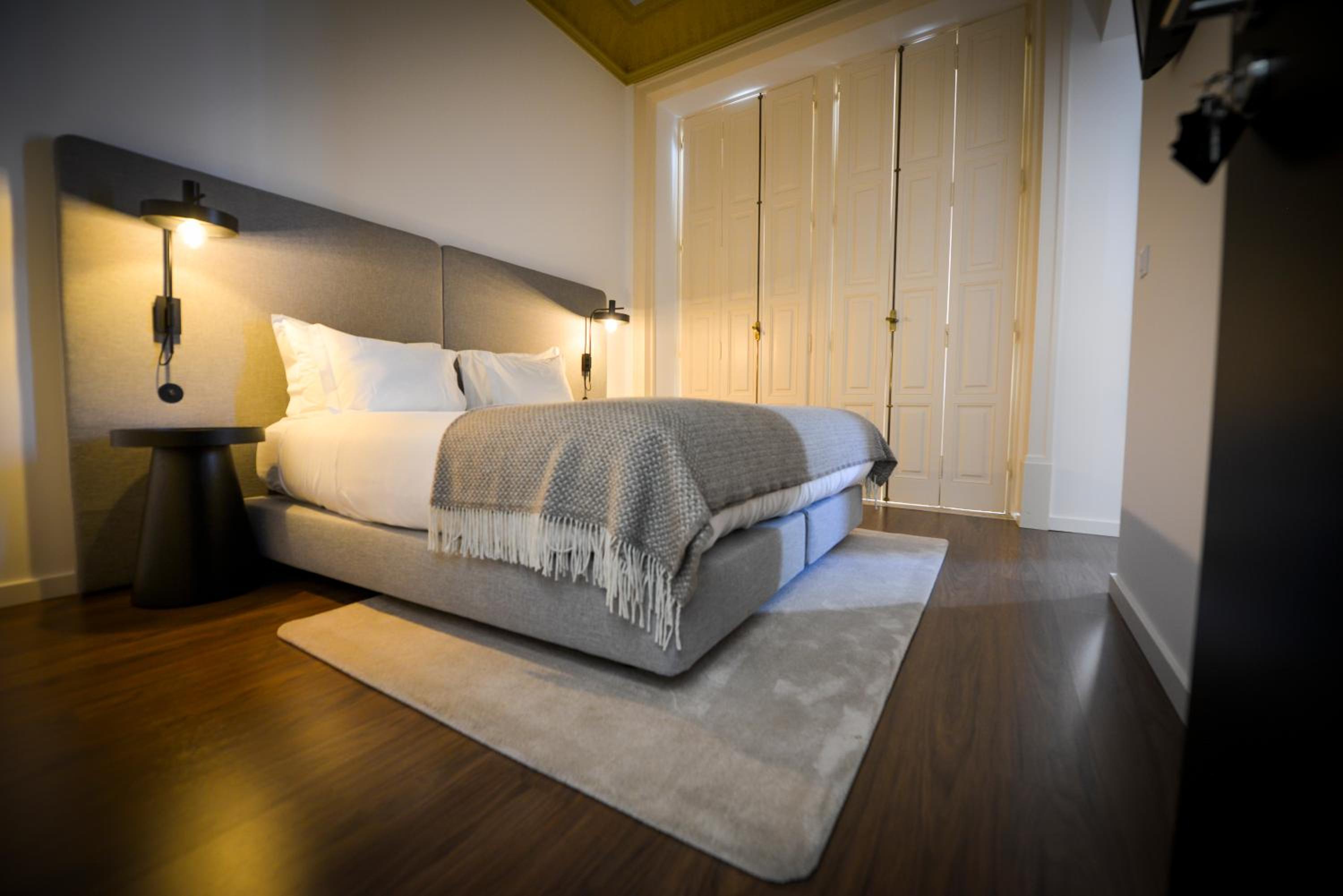 Deluxe Double Room - Photo 18