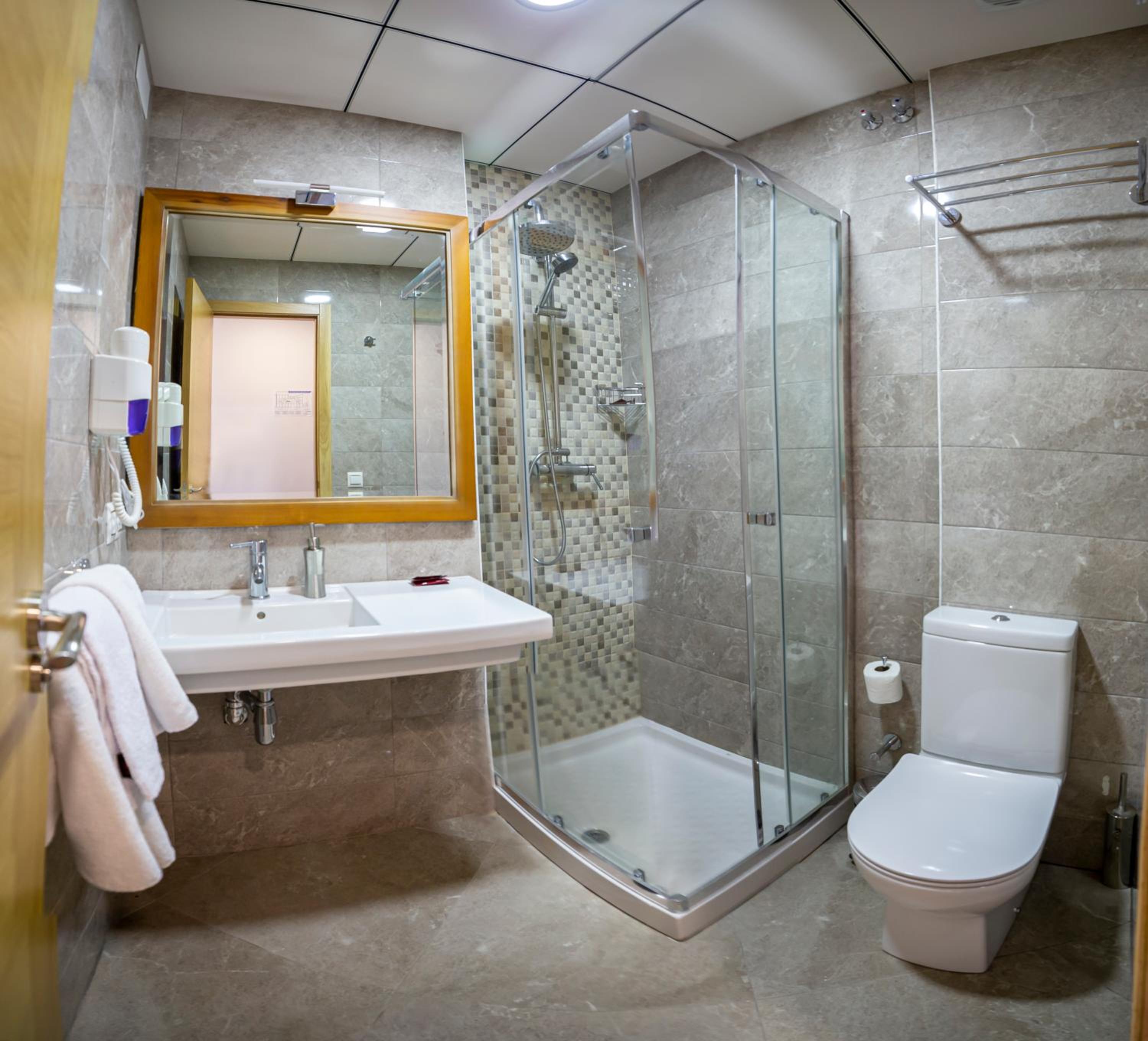 Double Room - Photo 6